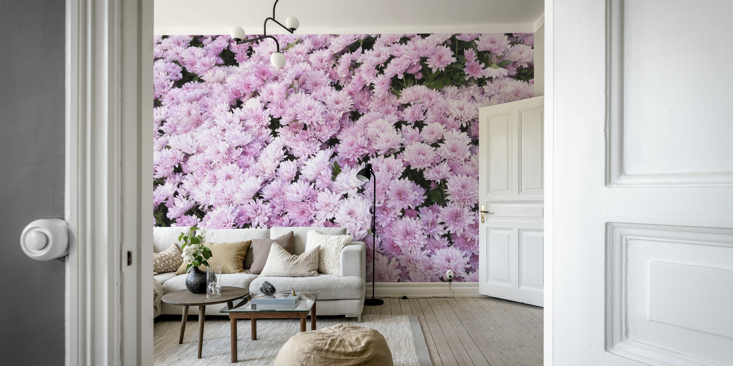 Light Pink Chrysanthemums Tapete in einem Zimmer
