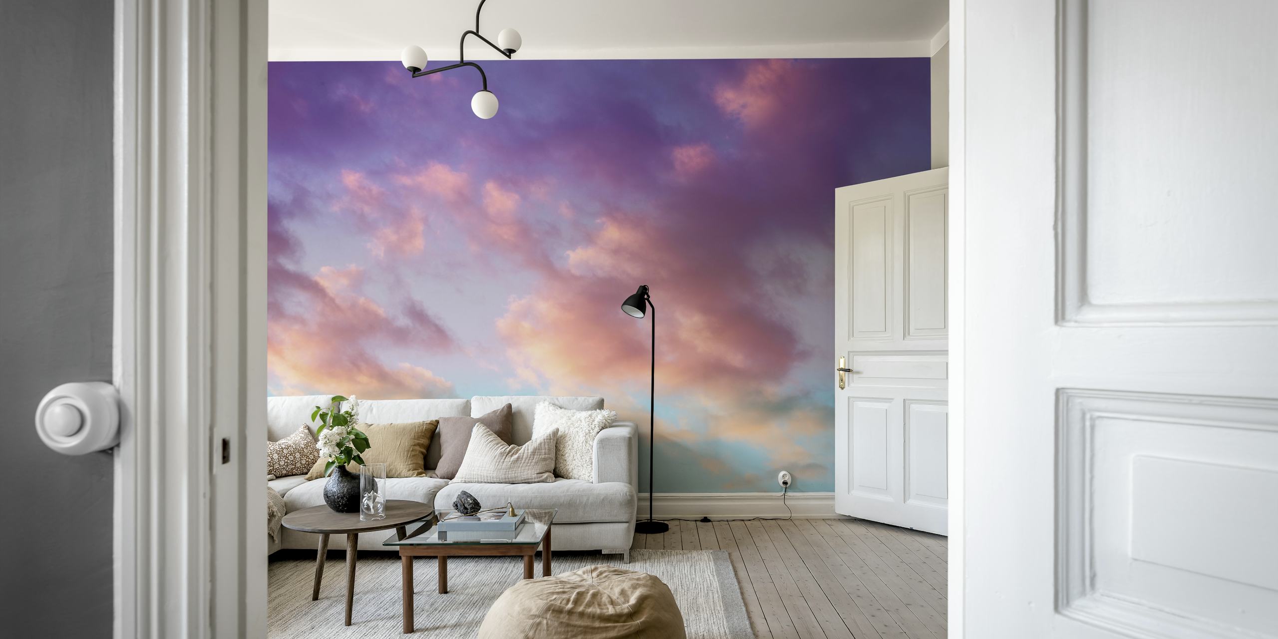 Carta da parati con motivo di nuvole celestiali nella stanza