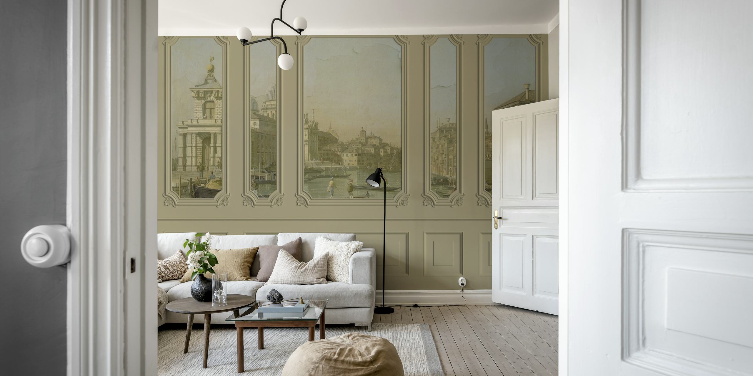 Venetian Grandeur Scene Beige tapet i et rum