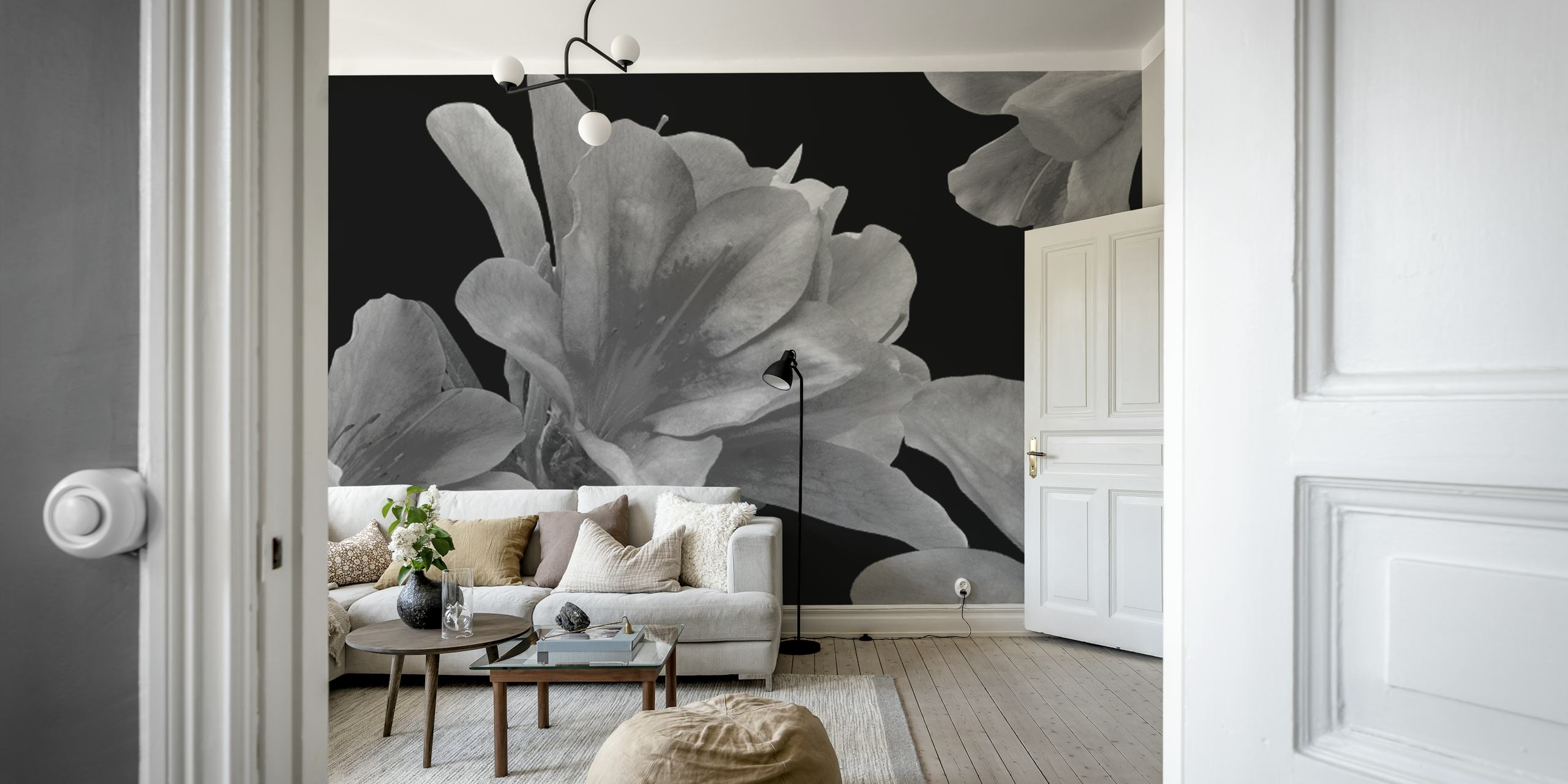 Ταπετσαρία Gray Tropical Floral σε ένα δωμάτιο