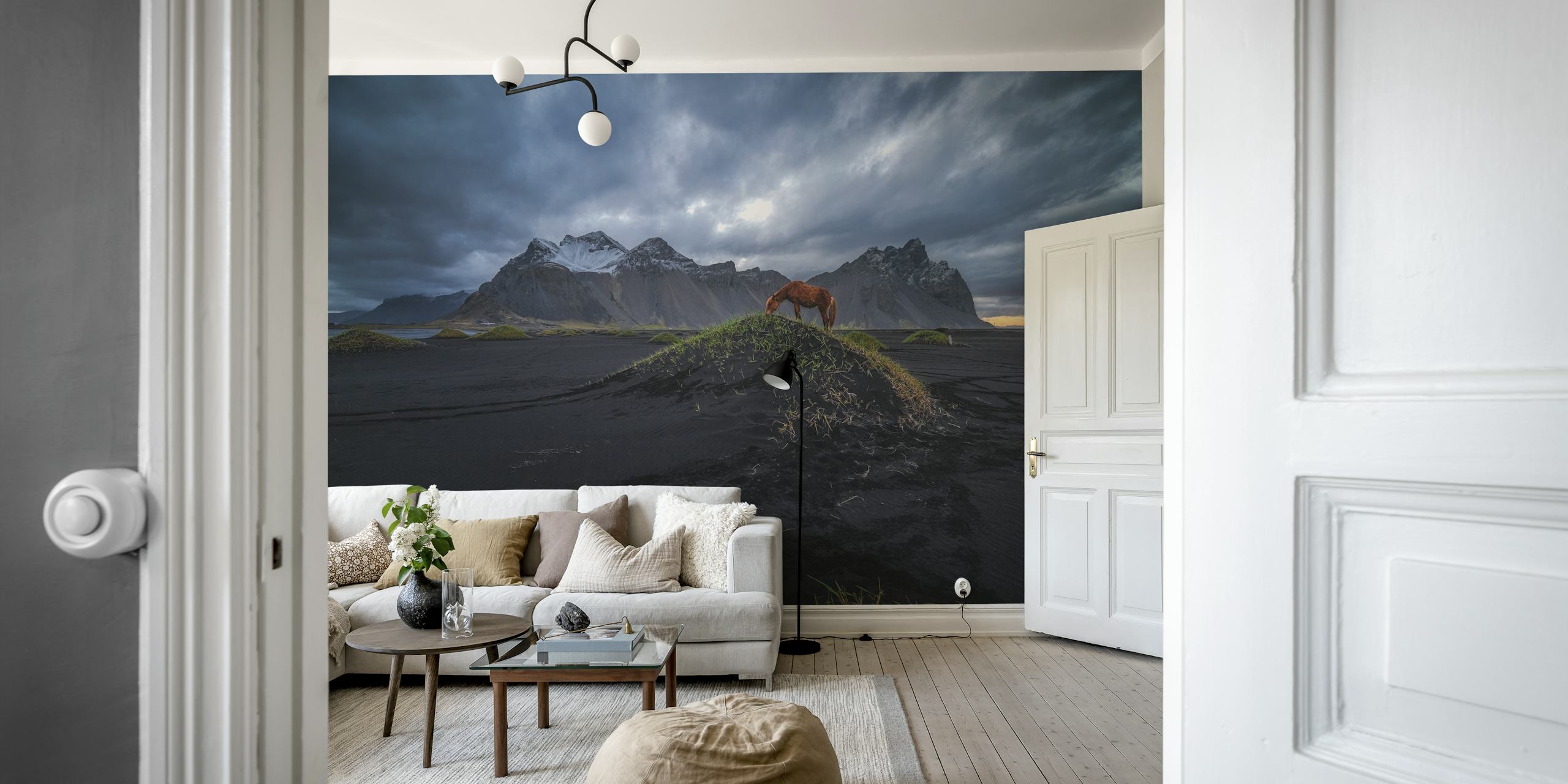 Vestrahorn tapet i et scenisk rom