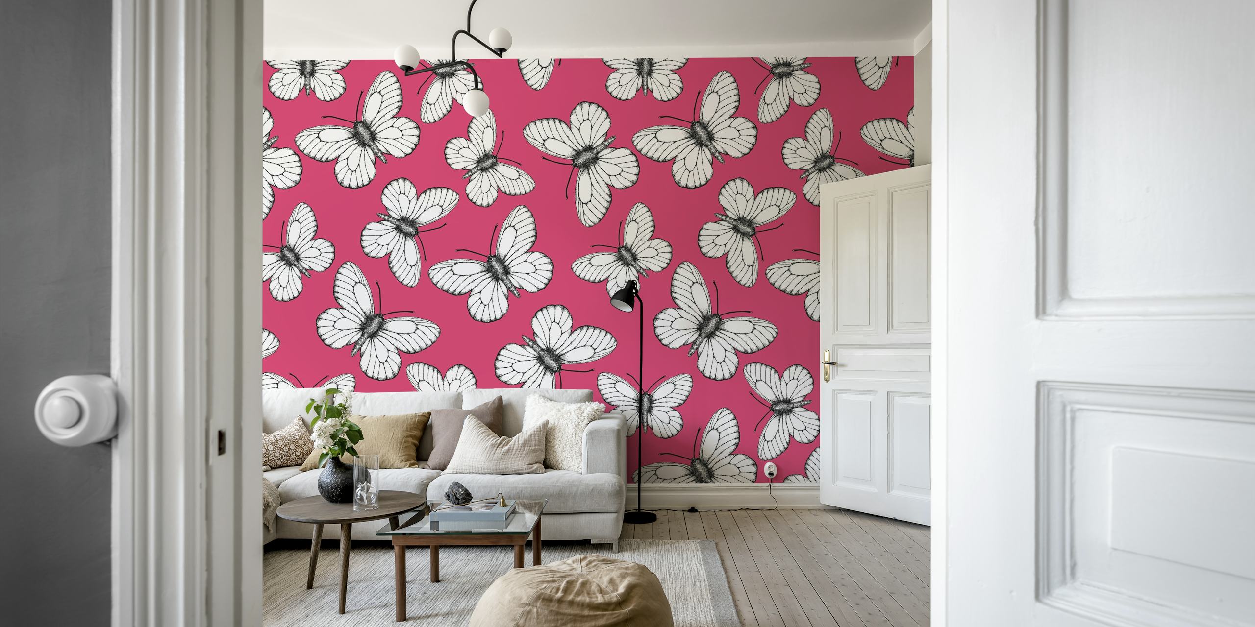 Vit fjärilsmönster på rosa fondtapet