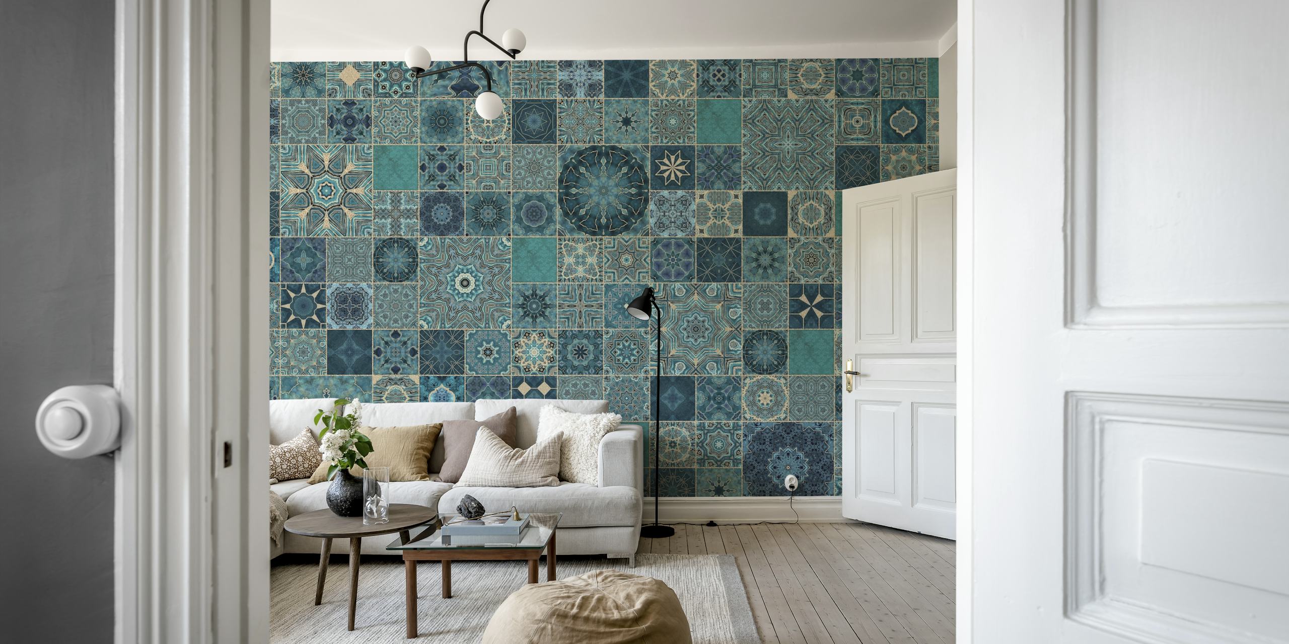 Teal i gold Azulejo tiles w pokoju