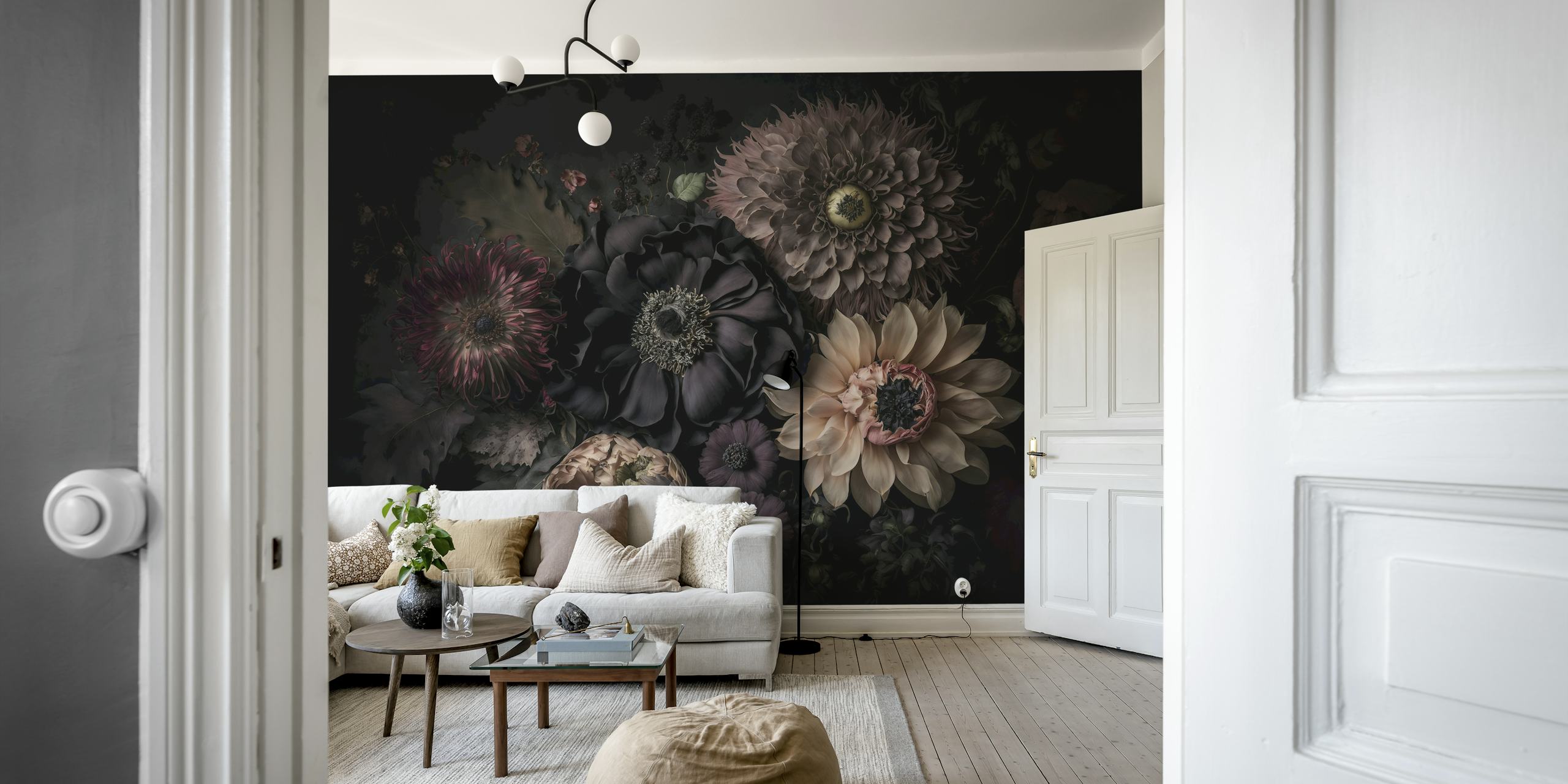 Donkere bloemen in verschillende tinten op zwart achtergrond wallpaper