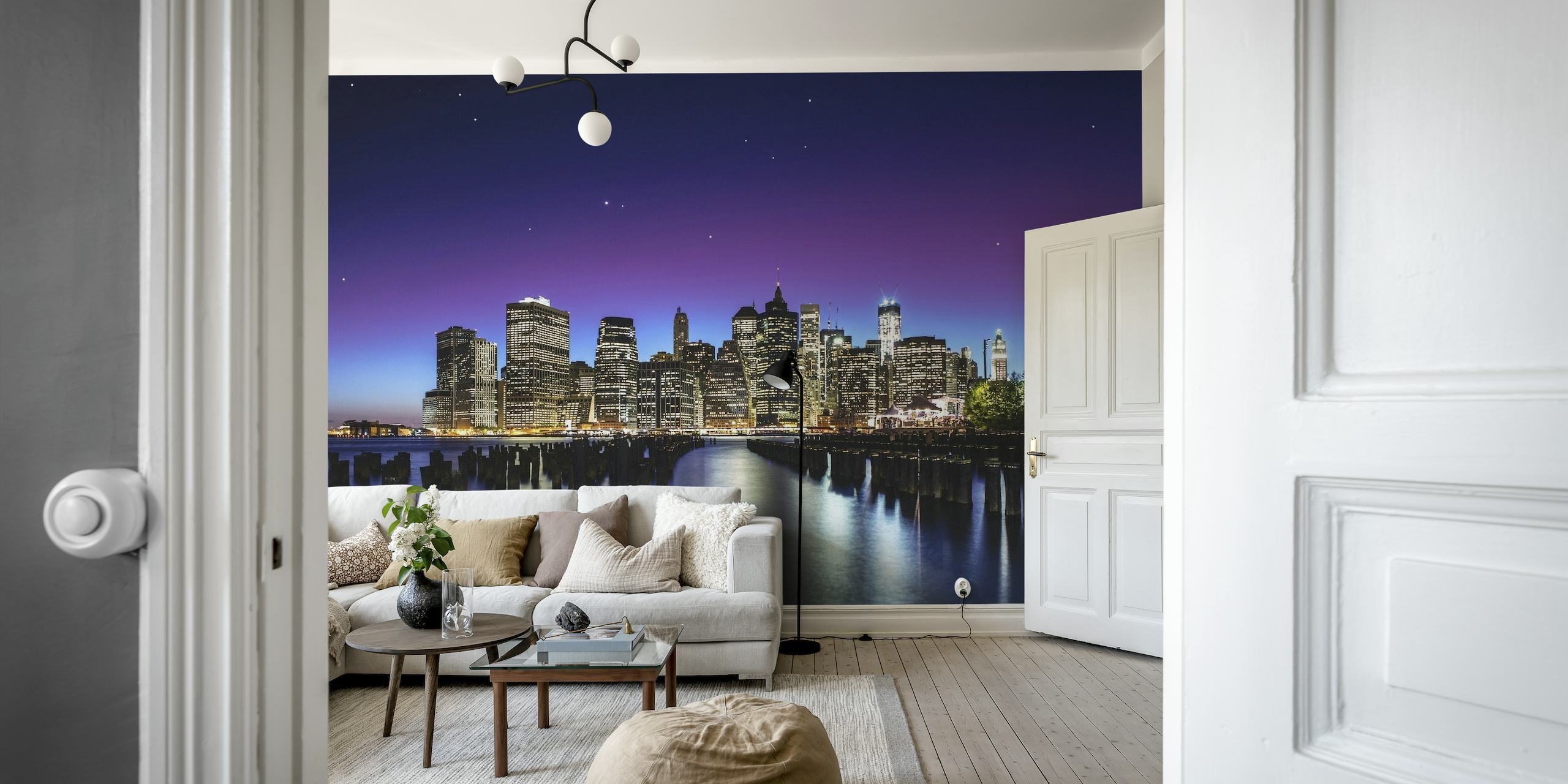 New York City skyline-vægmaleri med tusmørkebaggrund og refleksion over vand