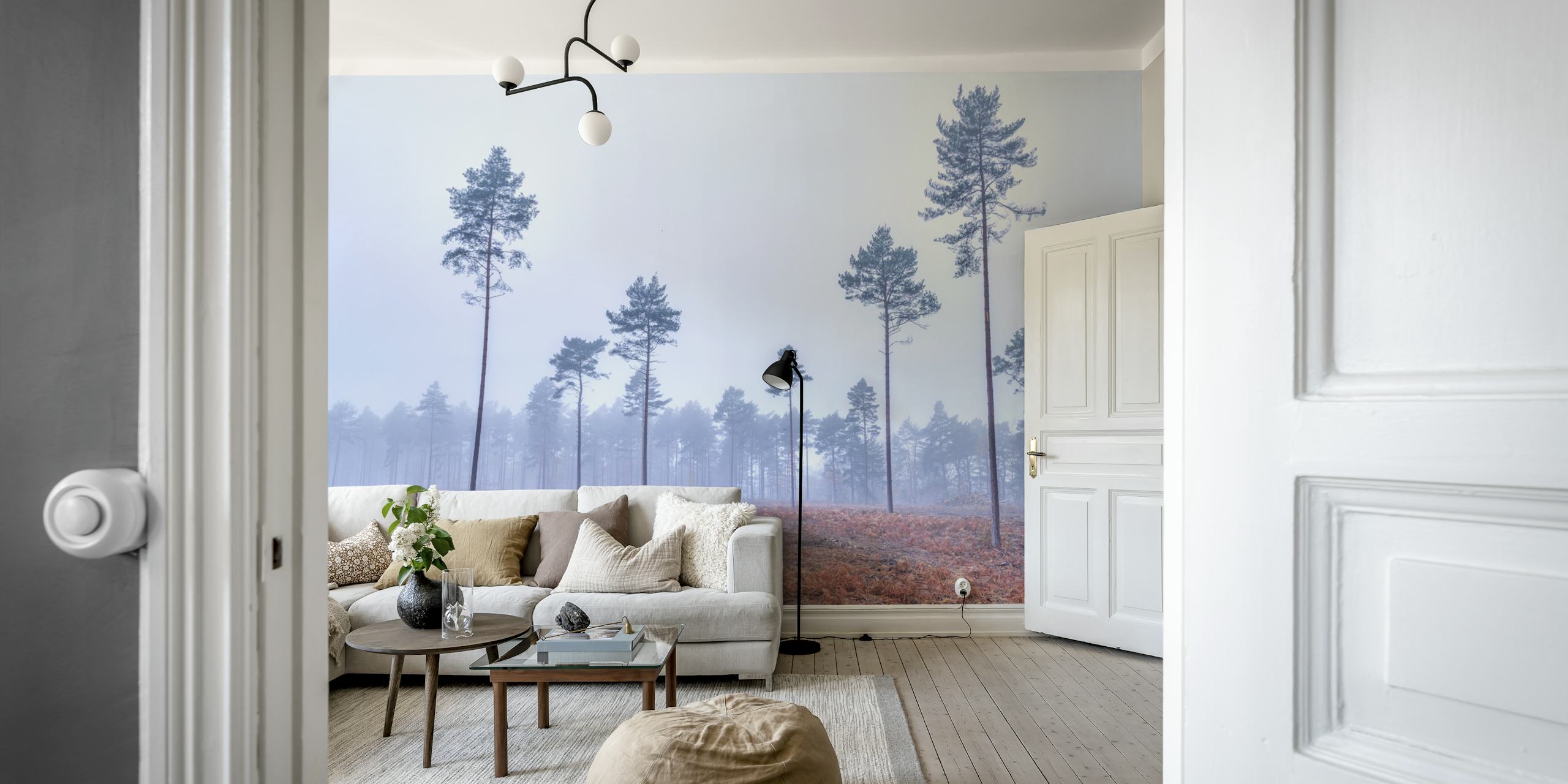 Papel tapiz de bosque brumoso en una habitación