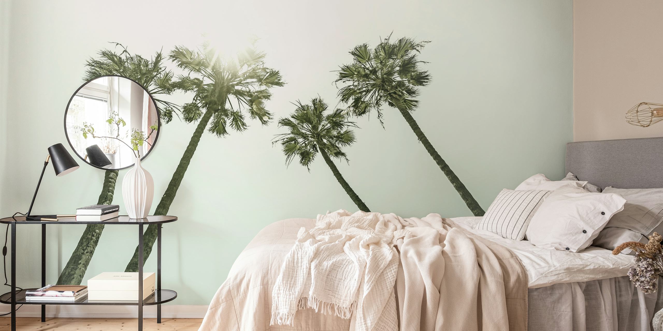 Vintage palms wallpaper σε ένα δωμάτιο