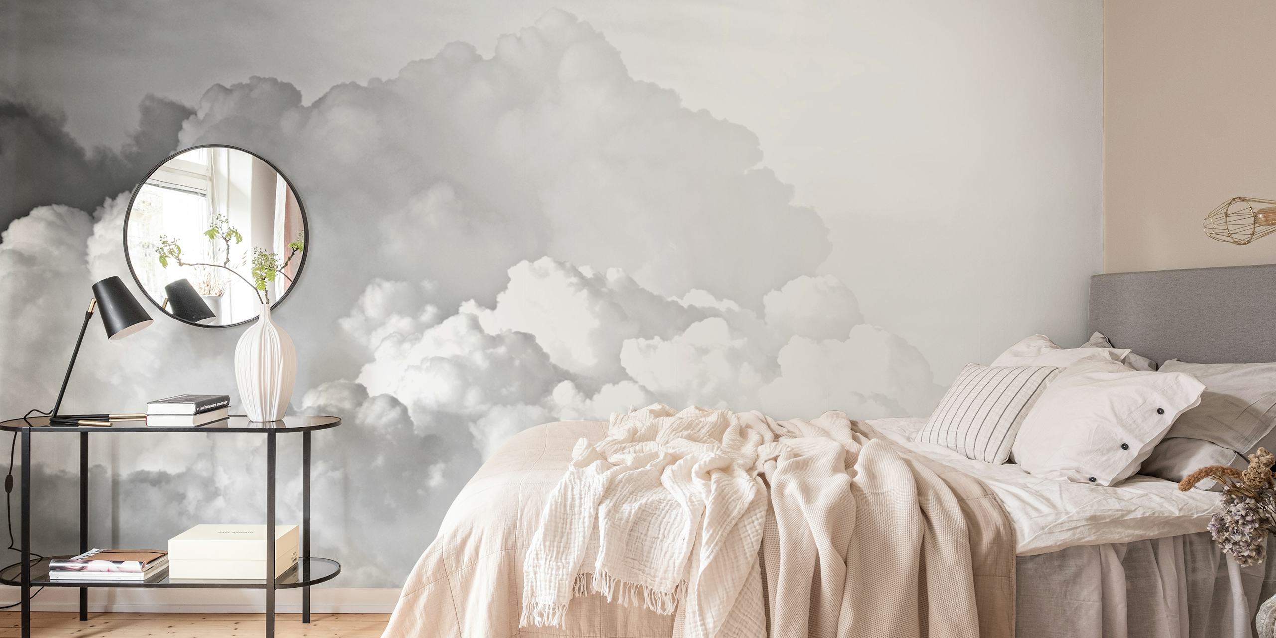 Witte wolken op een grijze achtergrond, abstract zwart-wit wolkenbehang