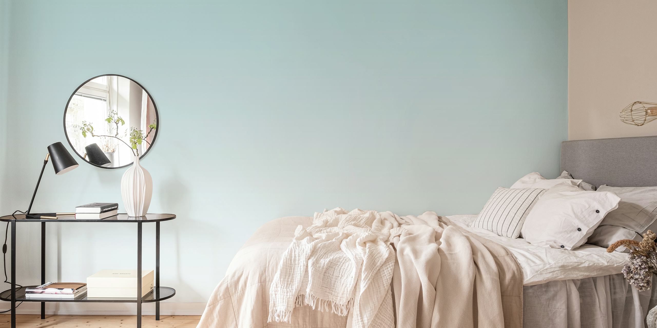 Ταπετσαρία Duck Egg Blue Gradient σε ένα δωμάτιο