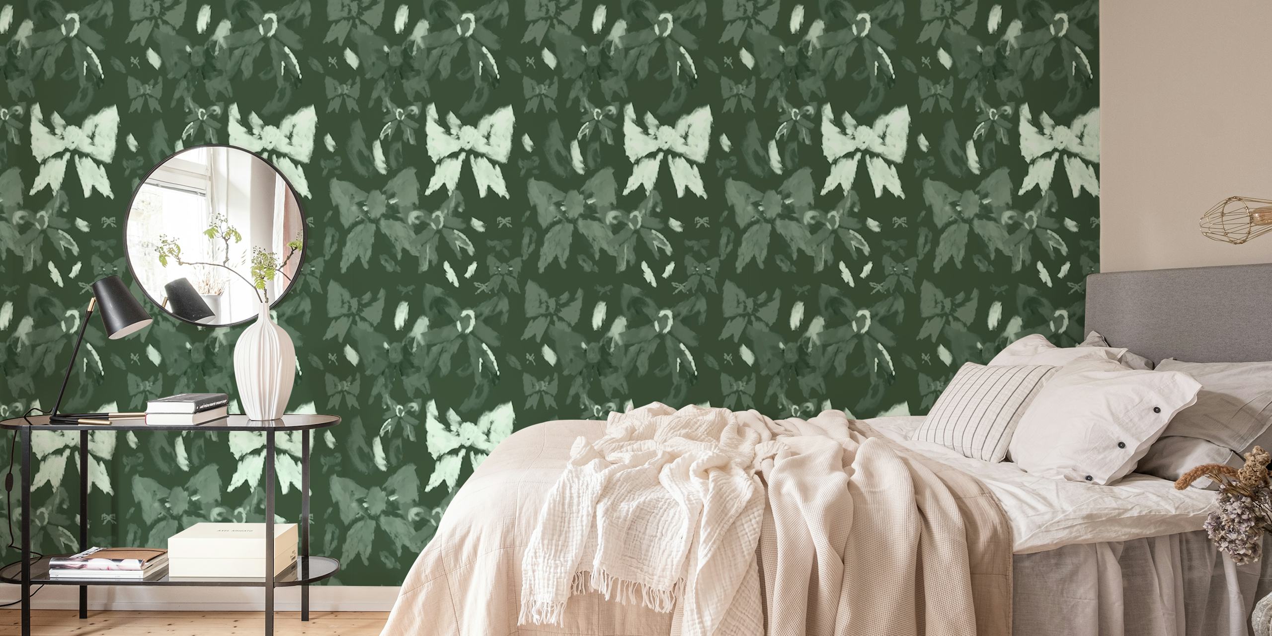 Emerald Moth Haven wallpaper dans une pièce