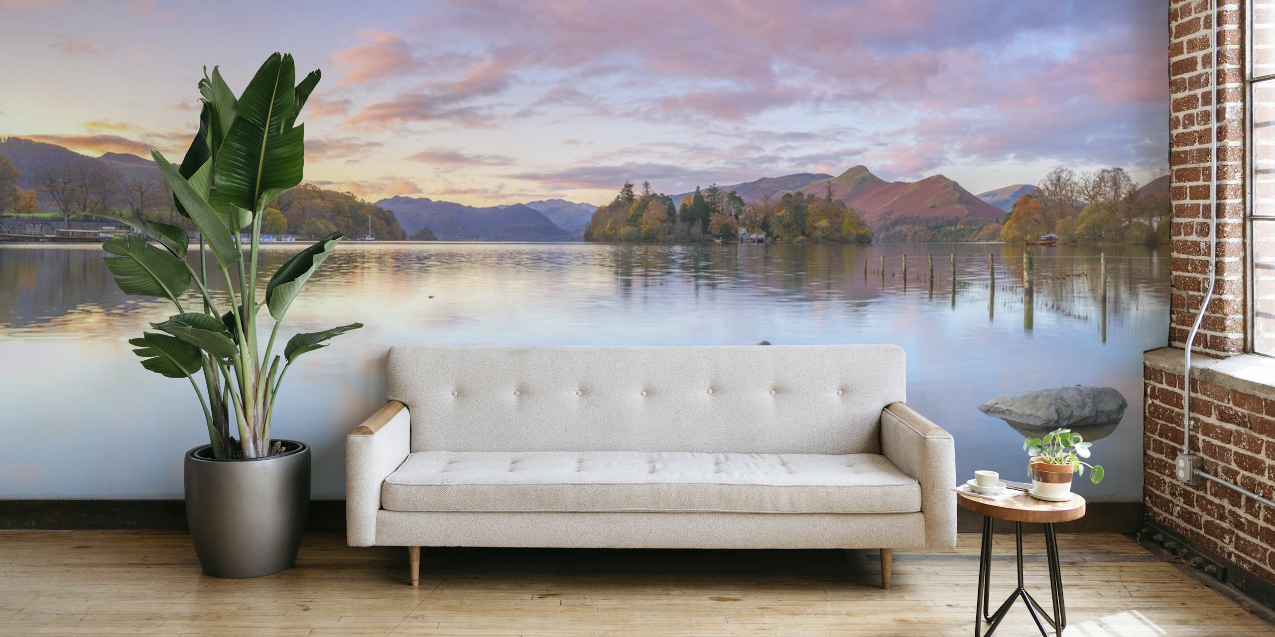 Behang Lake surrounded by mountains in een kamer