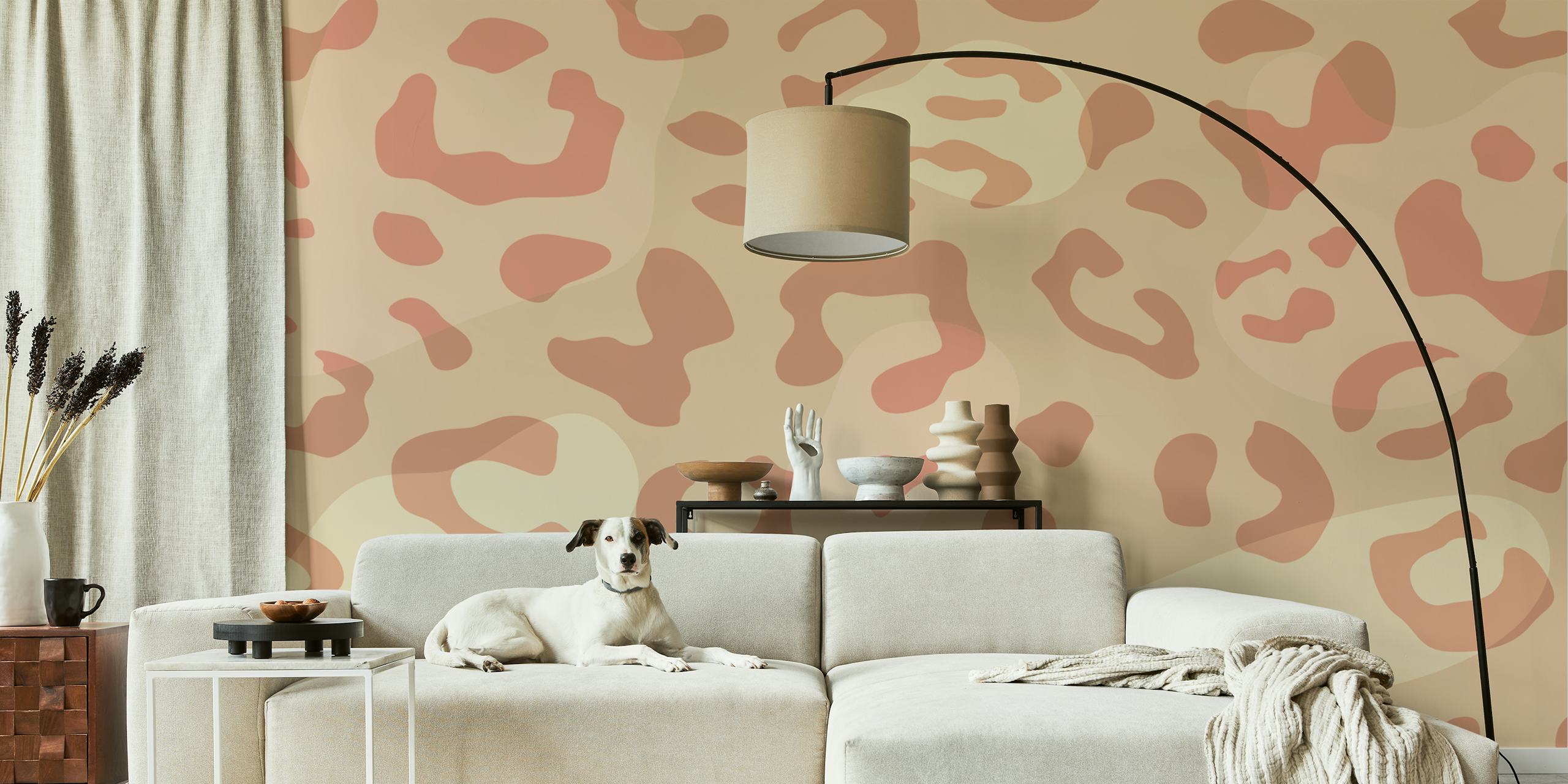 Earthy Abstract Panther Spots tapet i ett rum