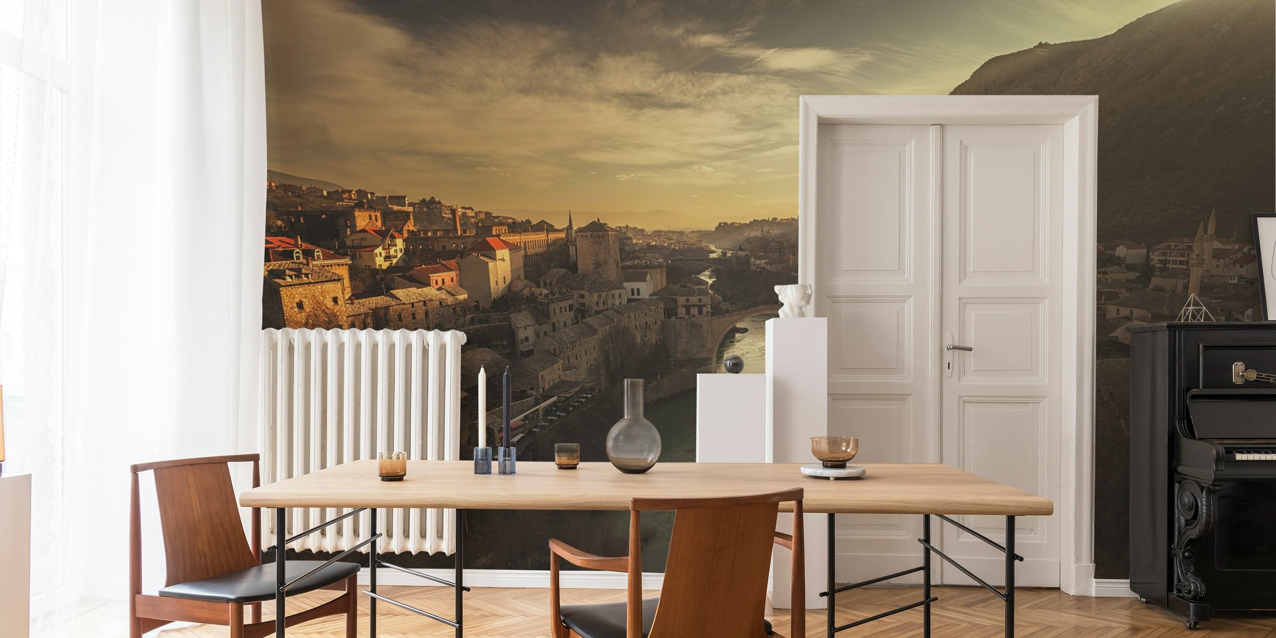 Mostar muurschildering met afbeelding van de Stari Most-brug en de rivier de Neretva in de schemering