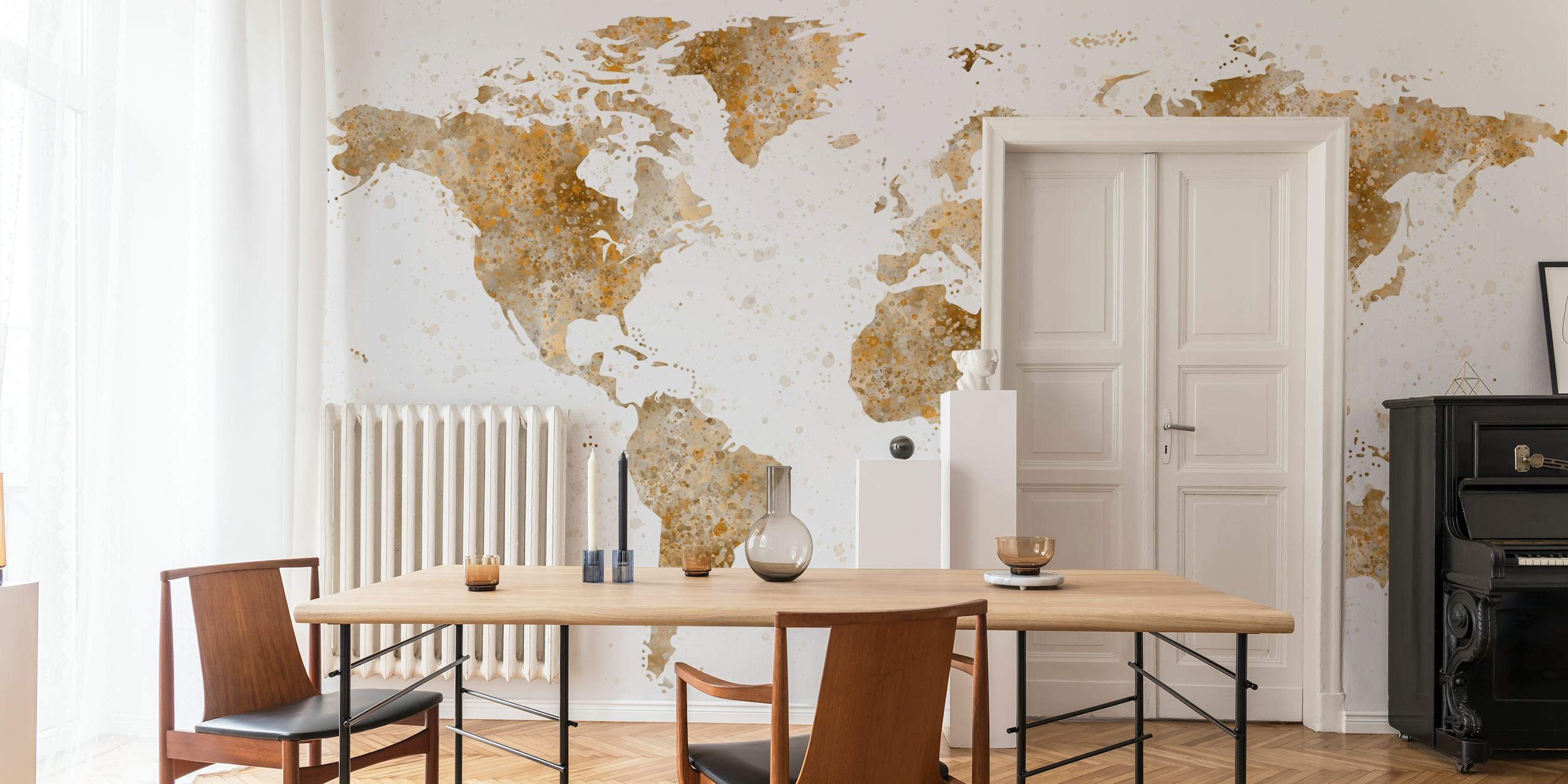 World map mural in warme koffietinten