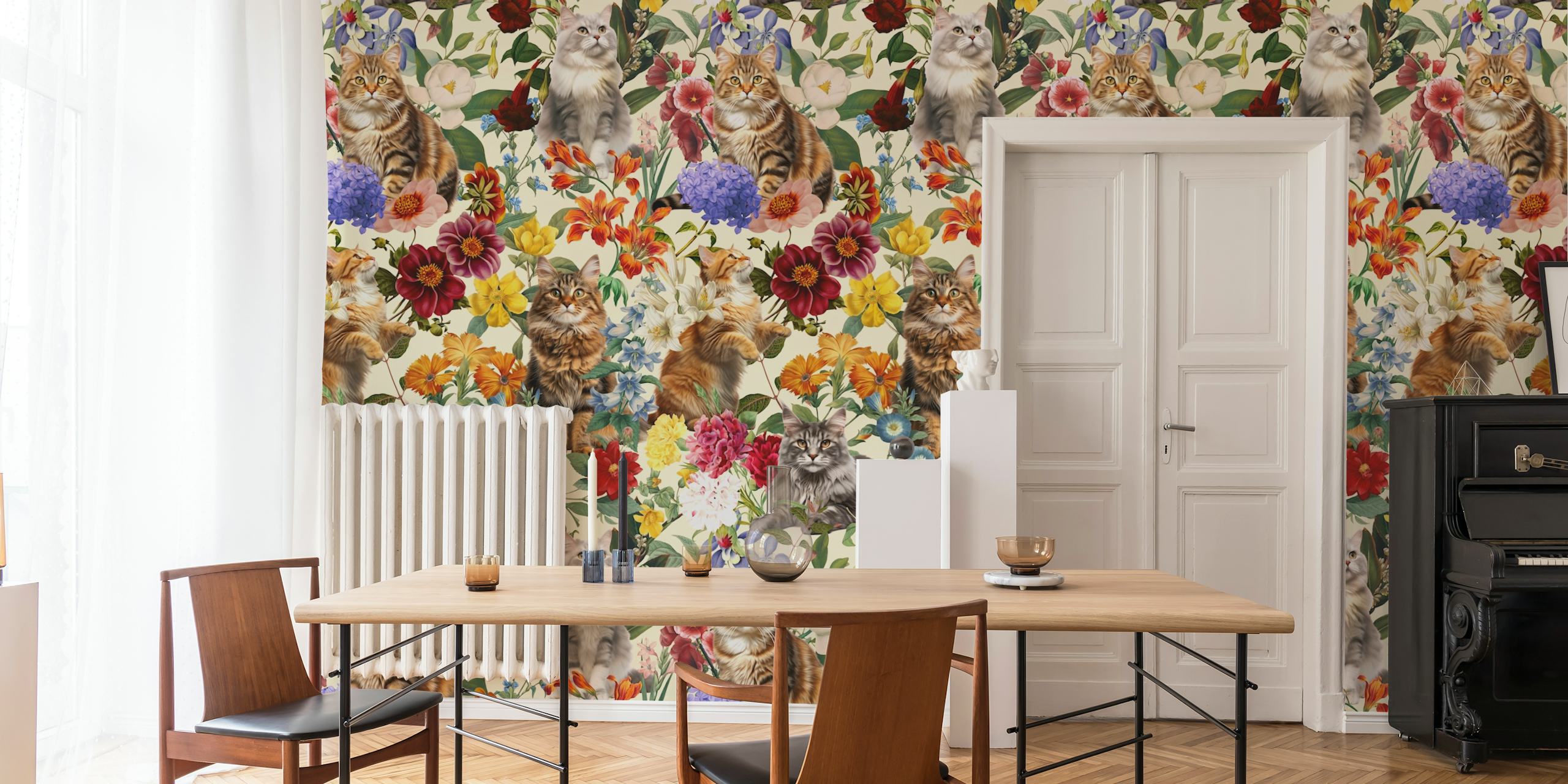 Cat and floral pattern wallpaper i ett rum