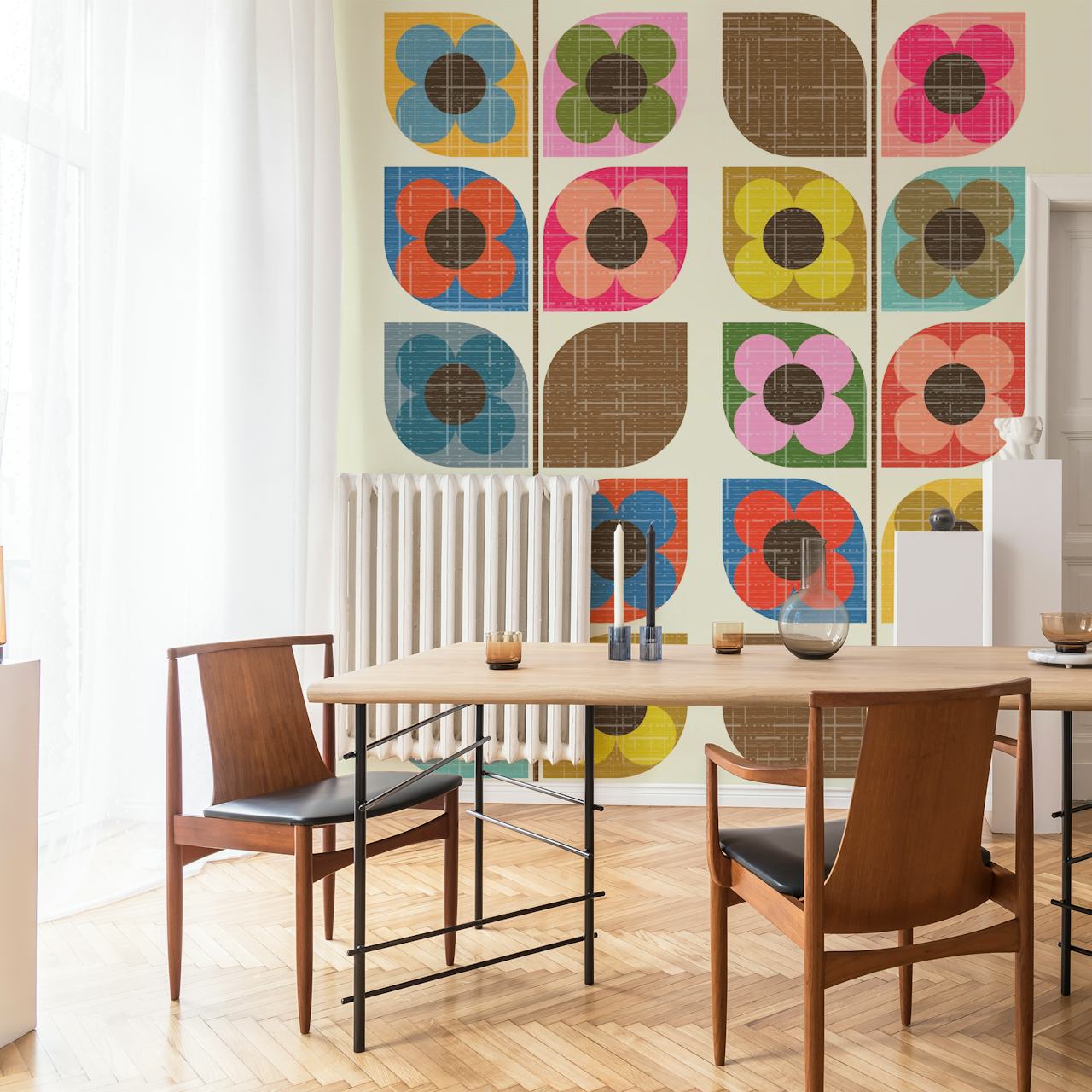 Textured Bloom Vine tapet i ett rum