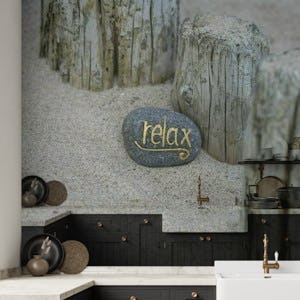 Relax Lettering Pebble