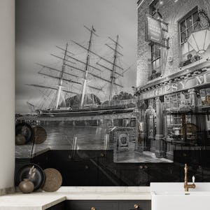 Cutty Sark and the Gipsy Moth pub