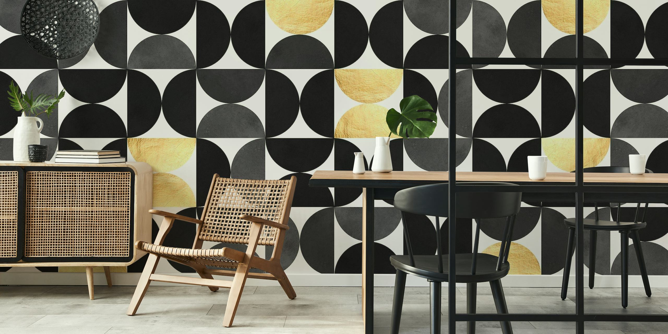 Black and gold circles pattern wallpaper