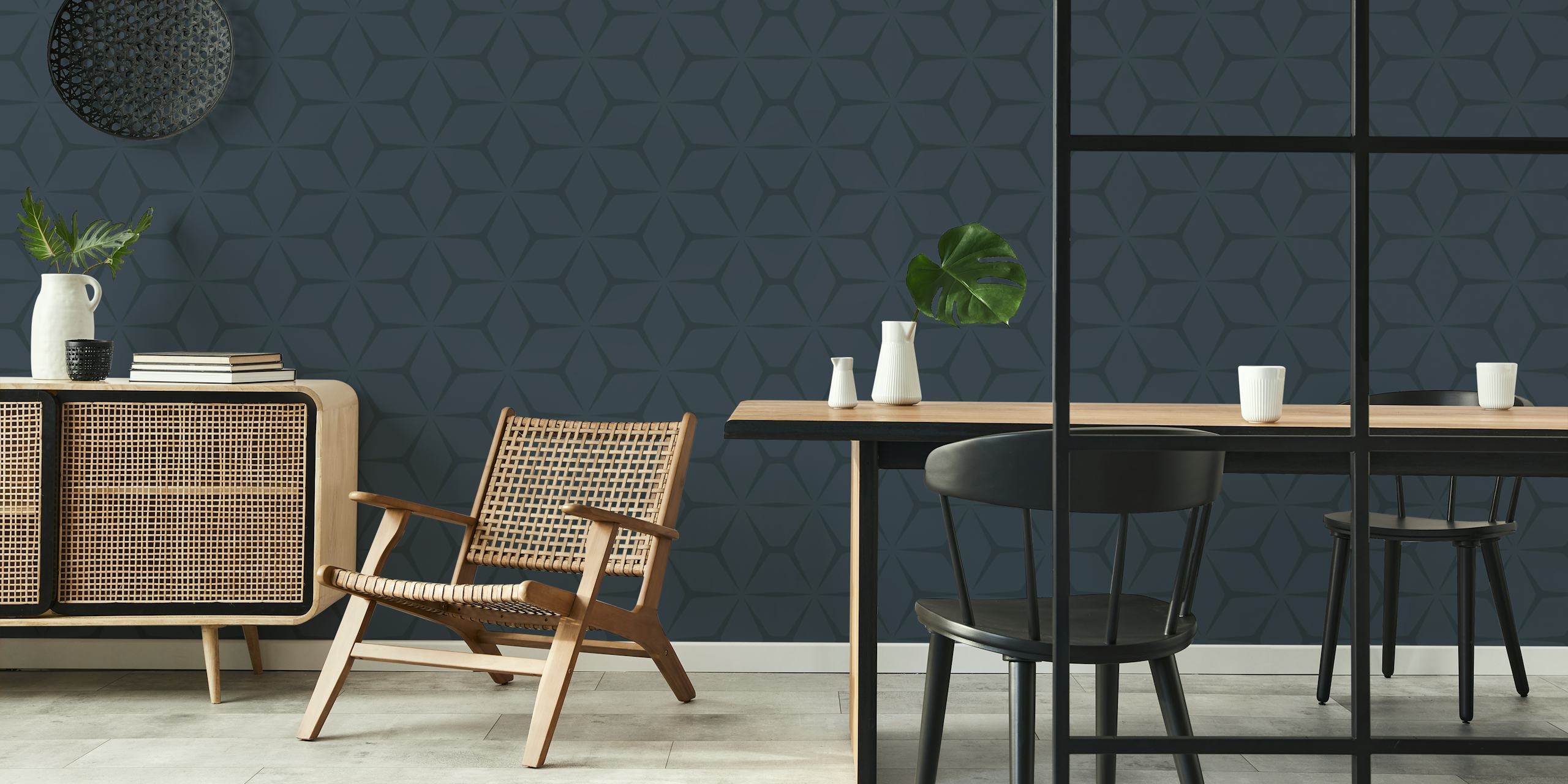 Geometrisch patroon in diepblauw op wallpaper.