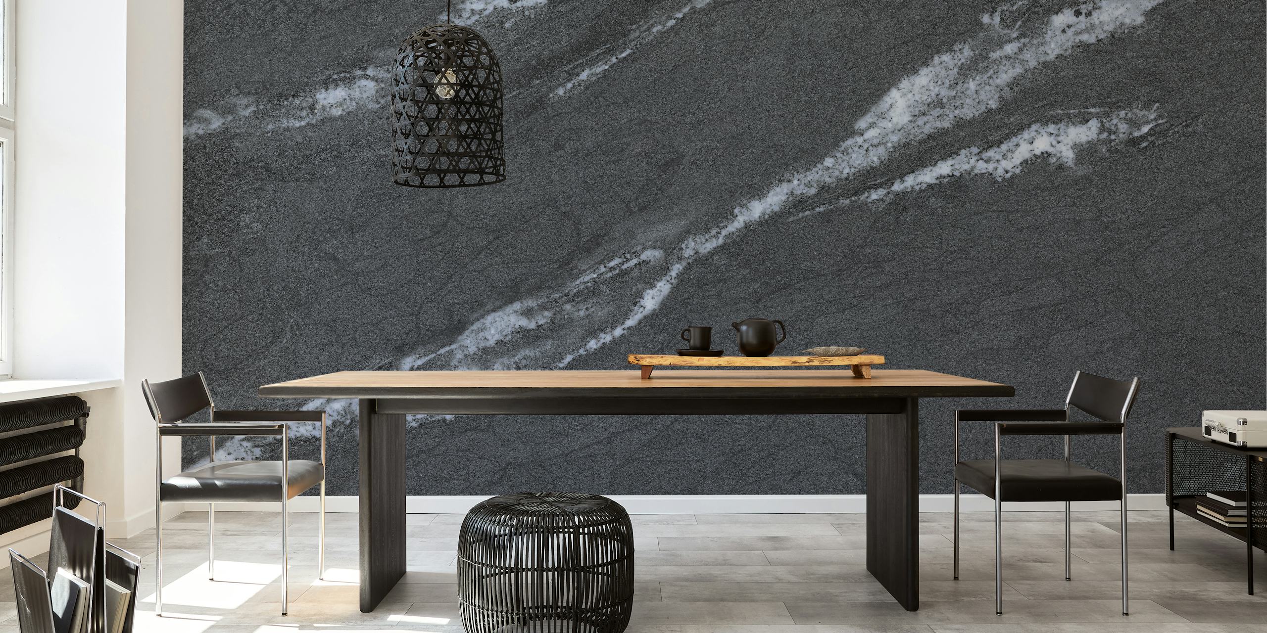 Black Forest Granite Tile tapet i et rum