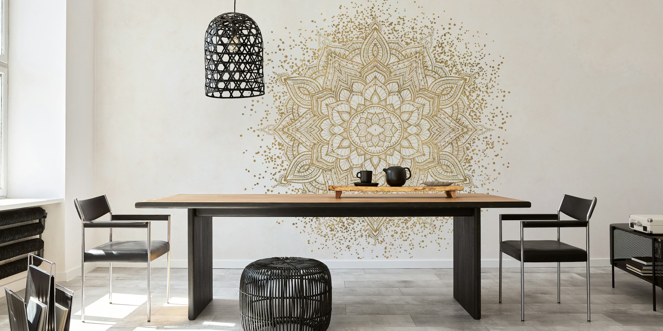 Golden sparkling mandala behang in een kamer