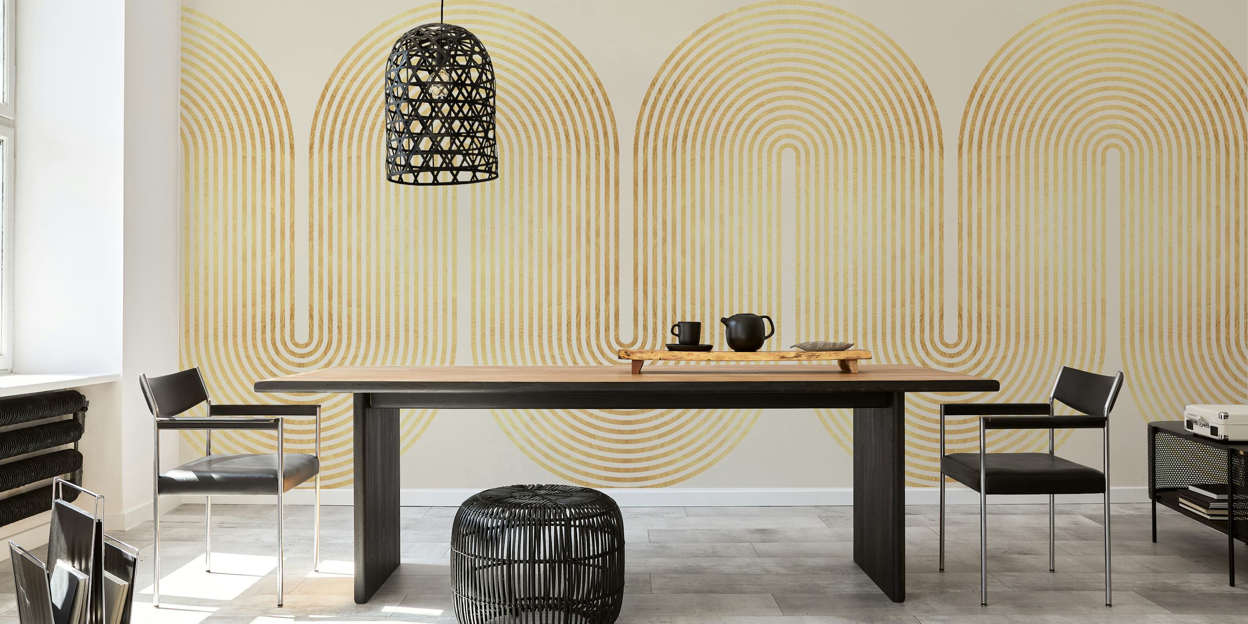 Golden wavy lines pattern wallpaper in soft beige tones.