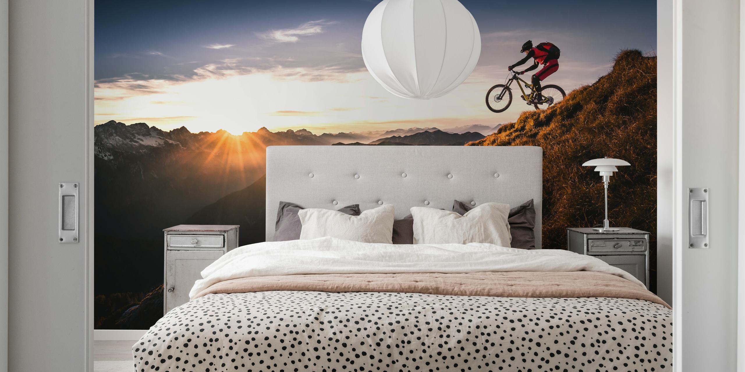 Ταπετσαρία που απεικονίζει έναν ποδηλάτη σε ένα βουνό