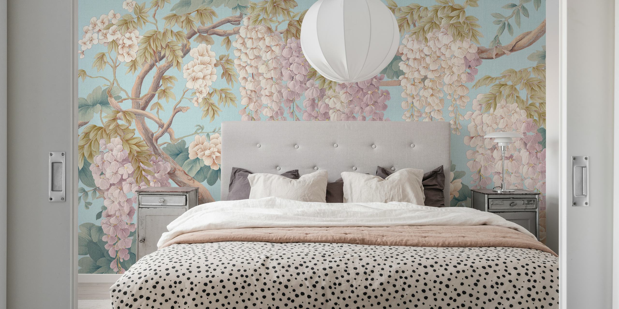 Imperial Wisteria Art Blue behang in een kamer