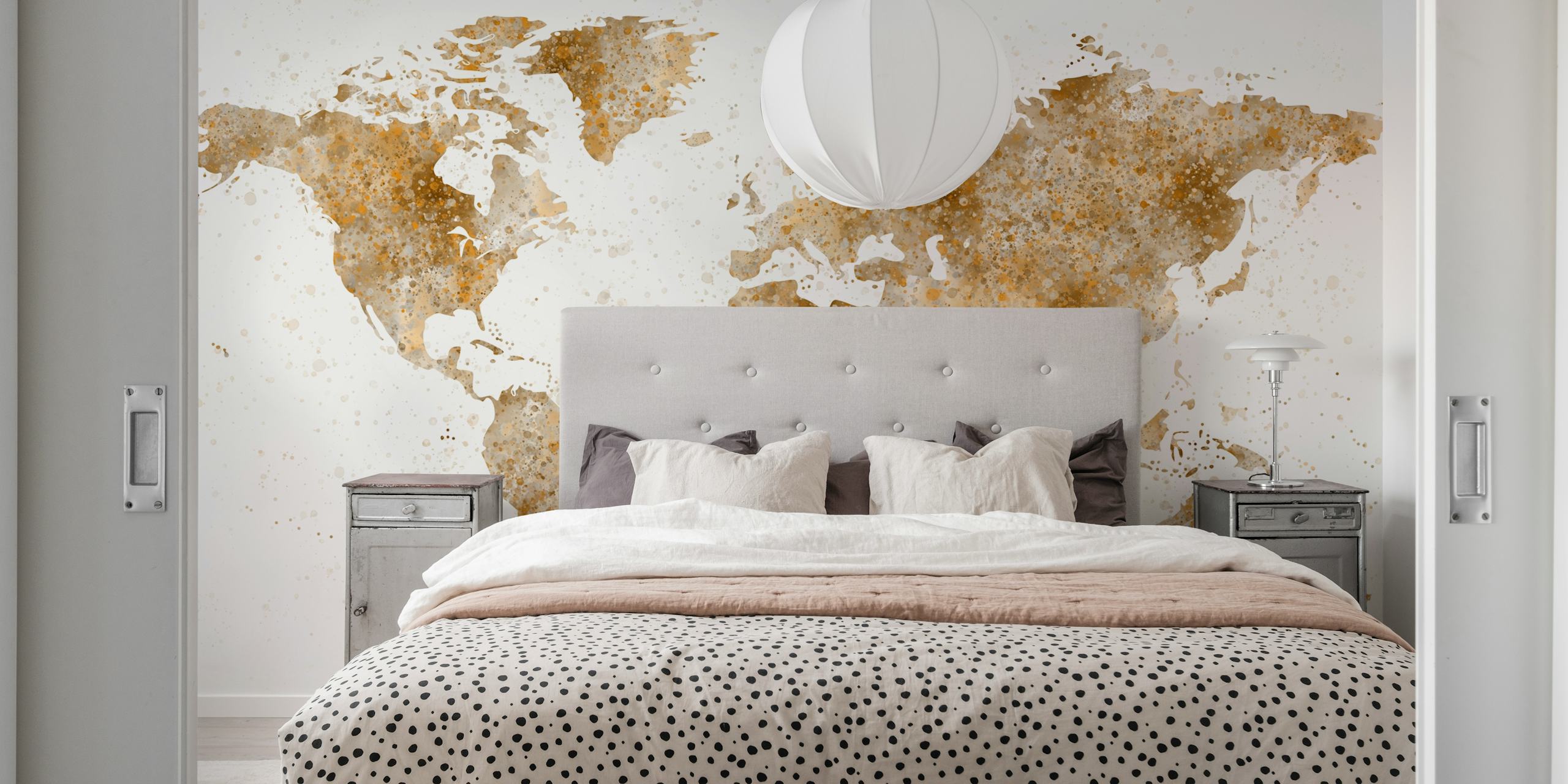 World map mural in warme koffietinten