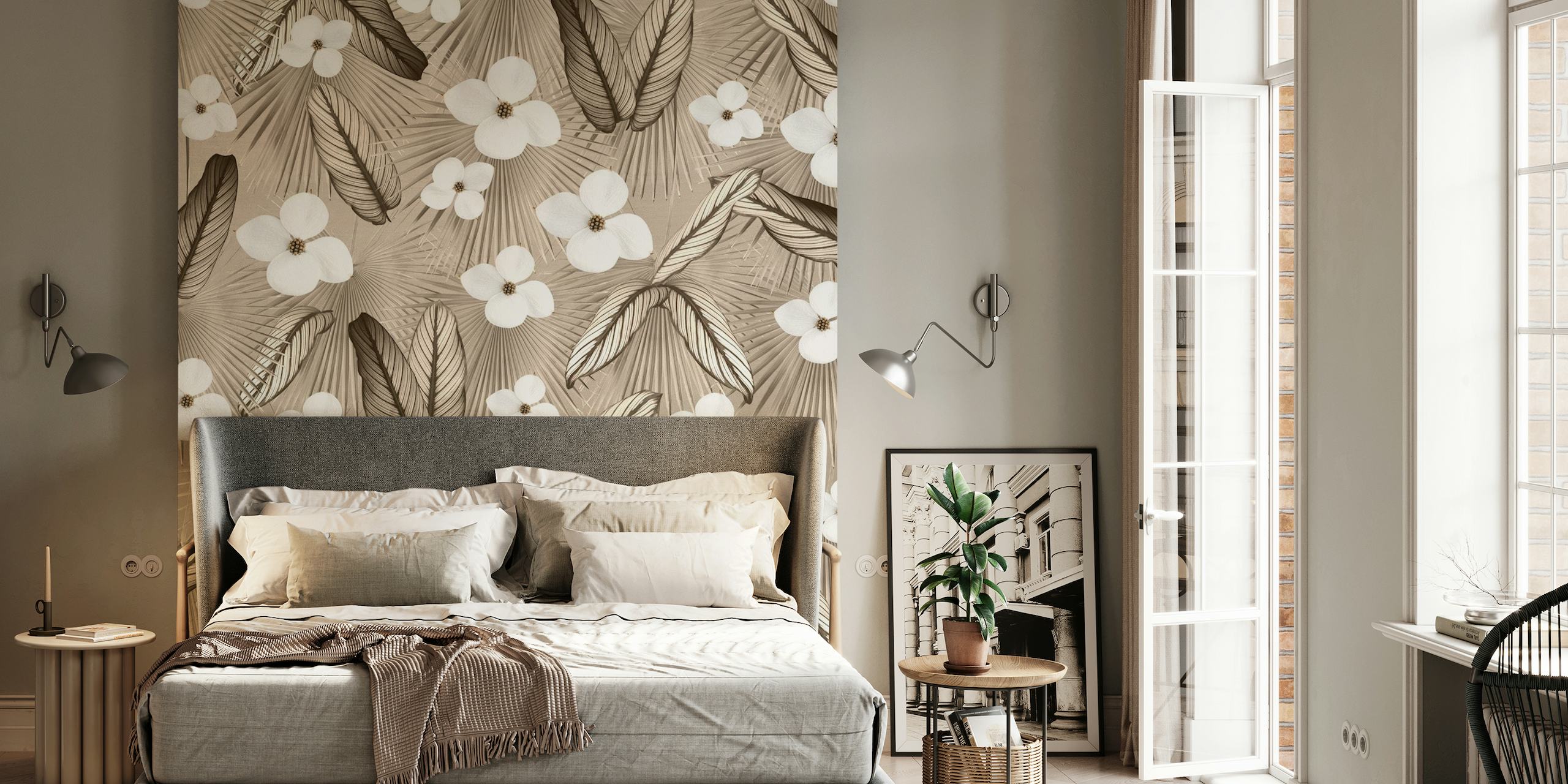 Calathea Fan Palm e mural de parede floral branco em um fundo cinza