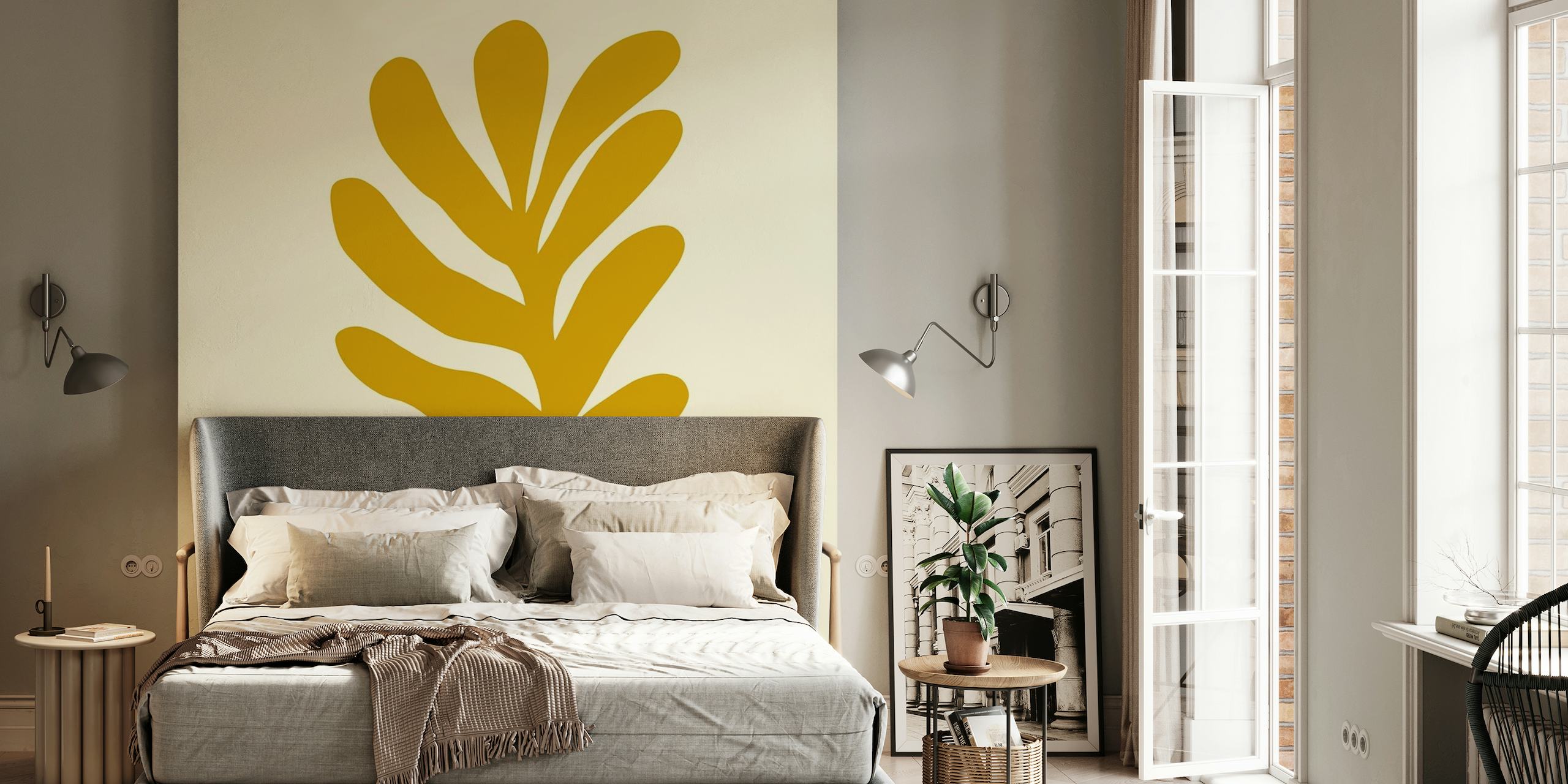 Minimalistisk abstrakt søgræssilhuet i okker på et neutralt vægmaleri