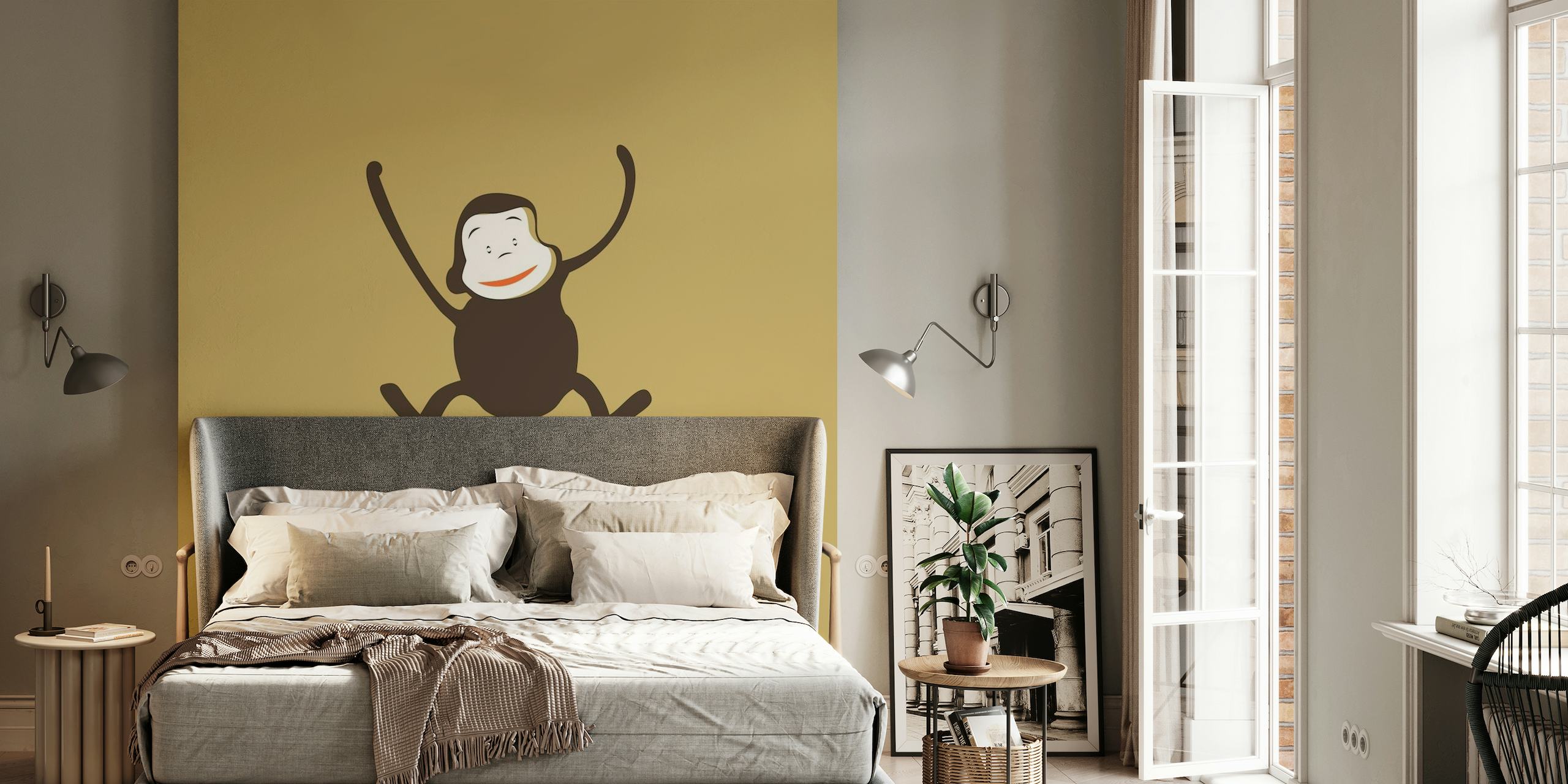 Kuva leikkisästä apinasta mokkanruskean seinämaalauksen taustalla