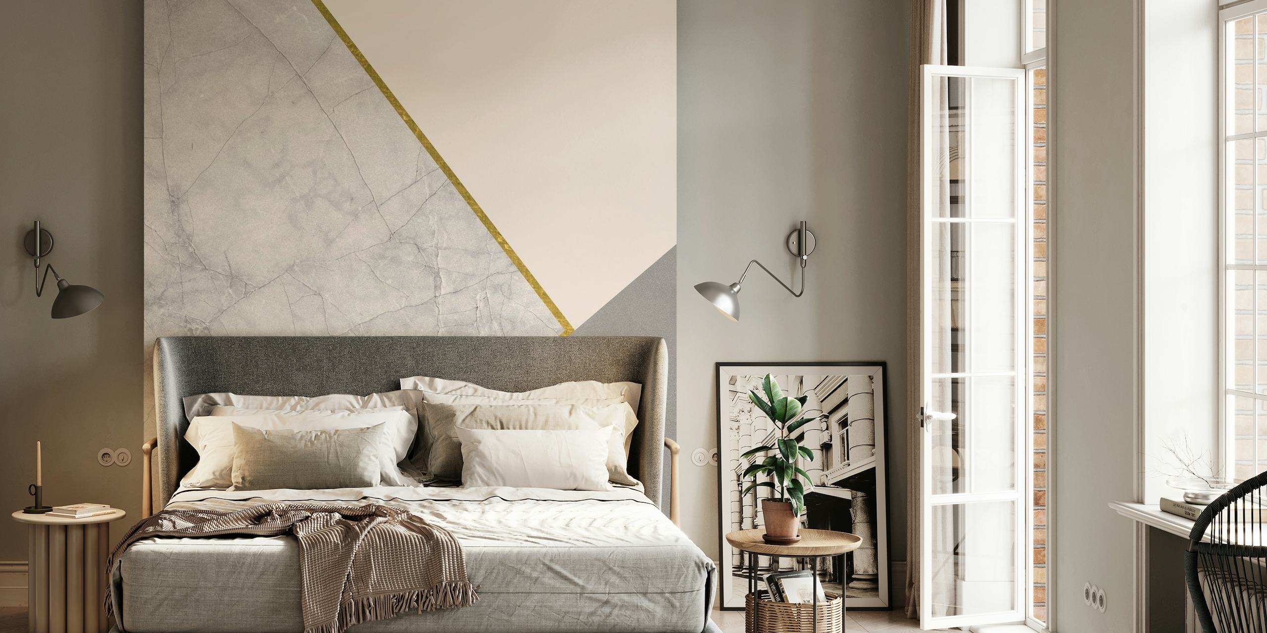 Chic geometrisk vægmaleri med marmor, lyserøde og grå sektioner opdelt af guldlinjer