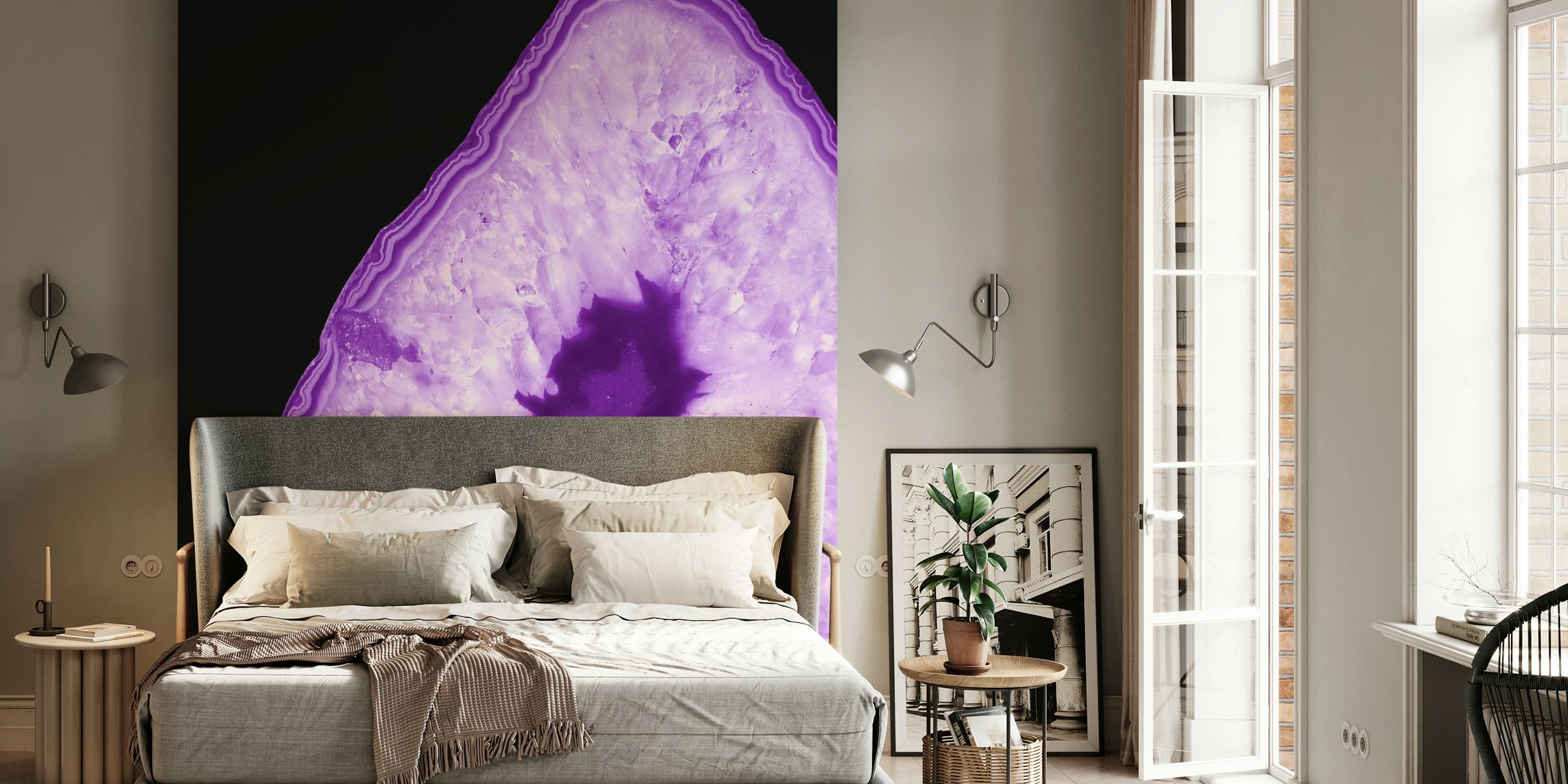 Purple Black Agate Tapete in einem modernen Raum