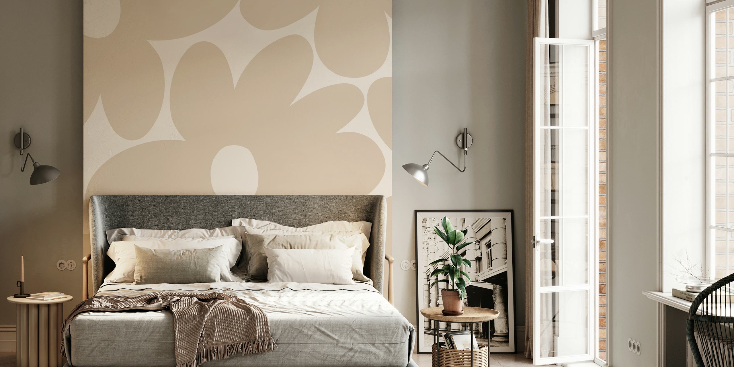 Carta da parati di ispirazione retrò con grandi motivi floreali a margherite in una combinazione di colori nude.