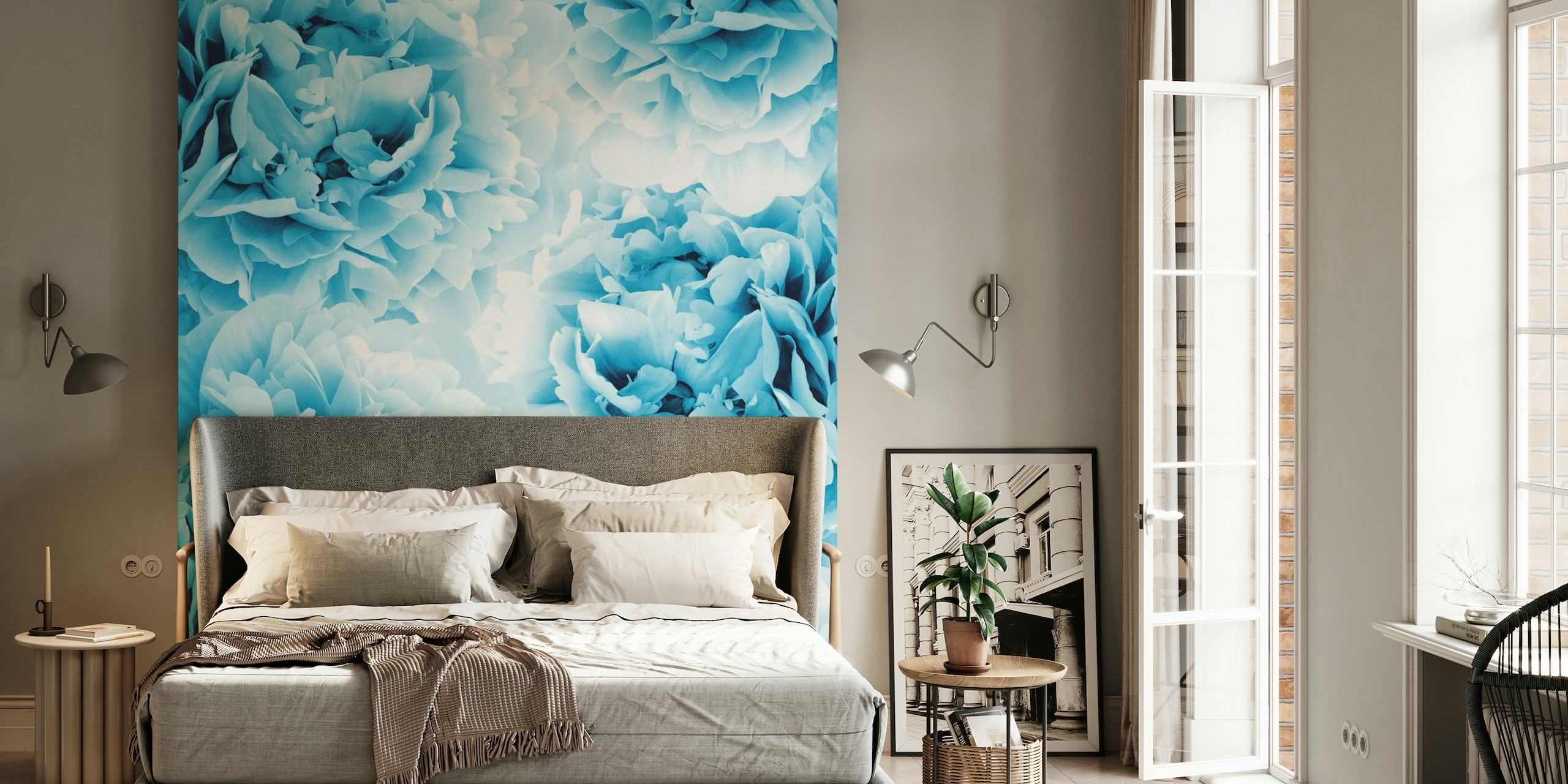 Elegant vægmaleri med blå pæoner for en rolig atmosfære i rummet