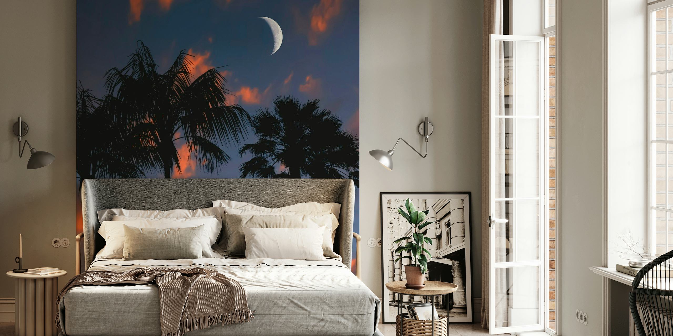 Silhouette de palmiers aux couleurs du coucher du soleil et papier peint en croissant de lune