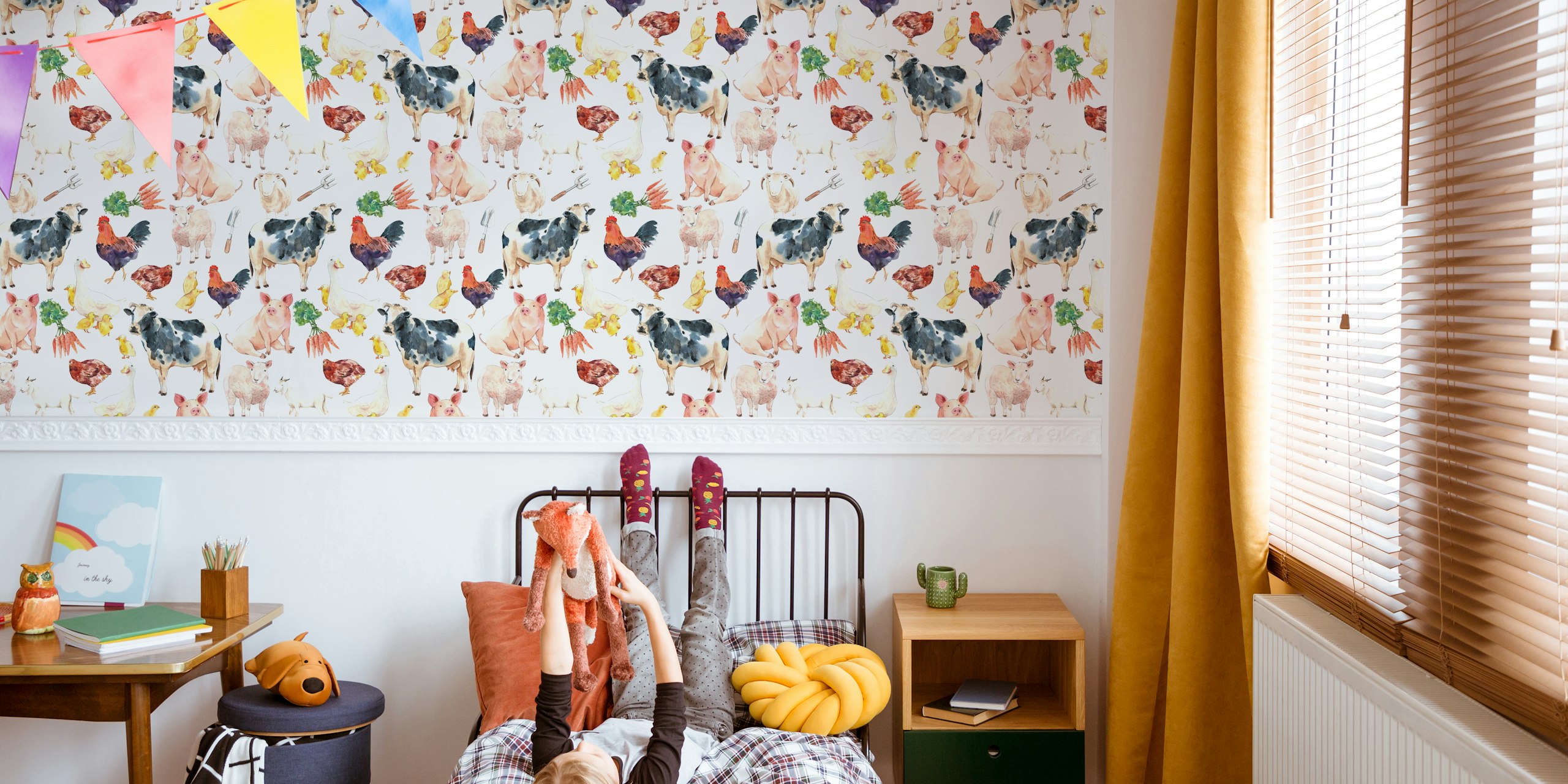 Farm animals like cows, pigs, chickens, and ducks on a white background wallpaper