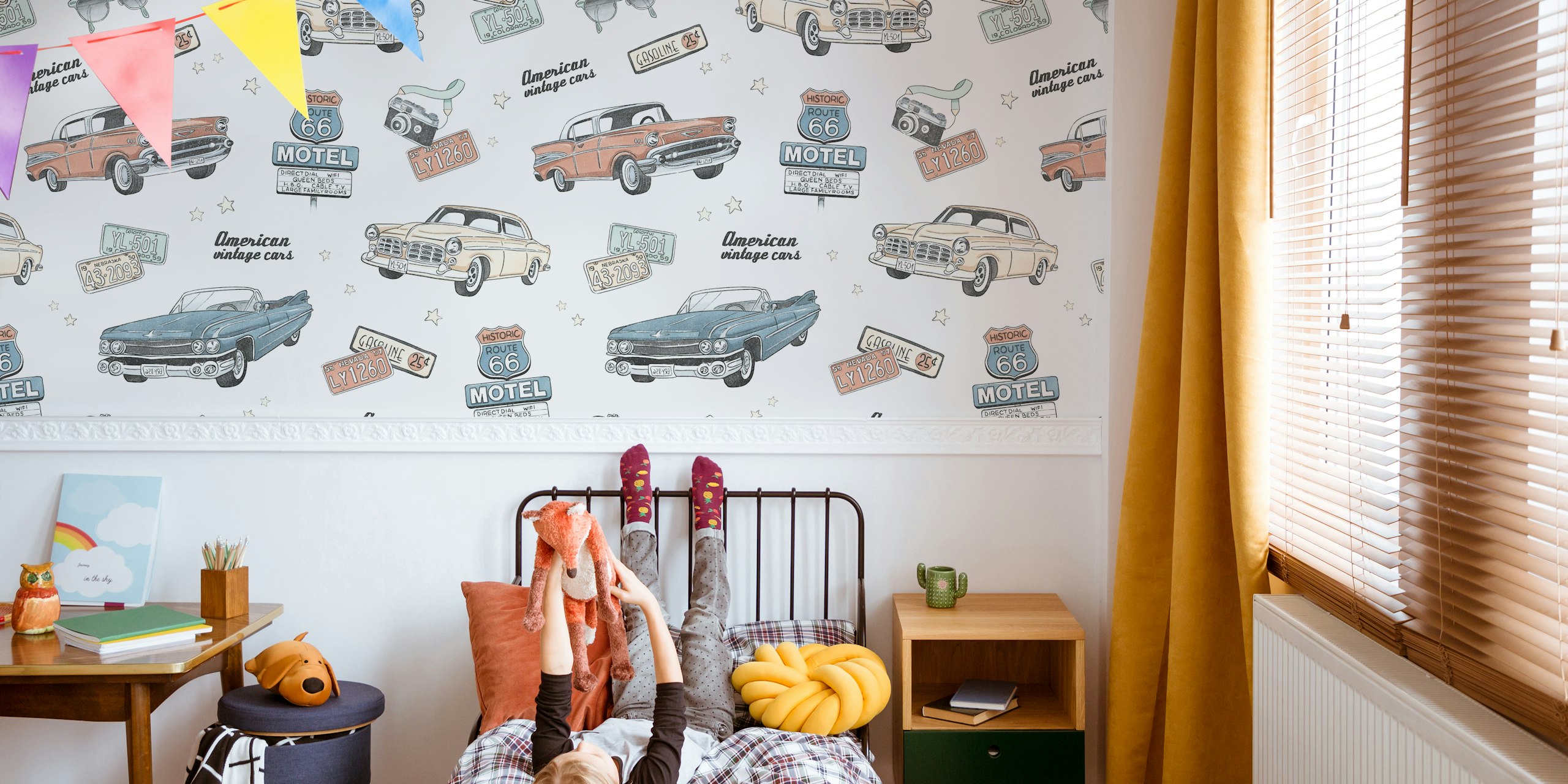 American Vintage Cars wallpaper design in a room