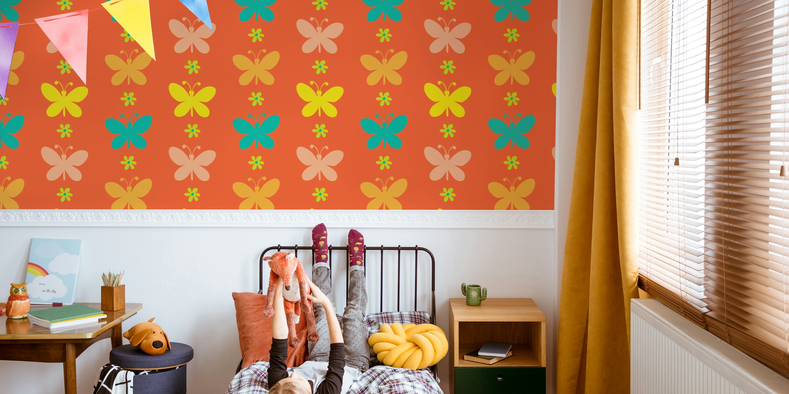 Tapeta Butterfly Garland Vertical Boho Floral v pokoji