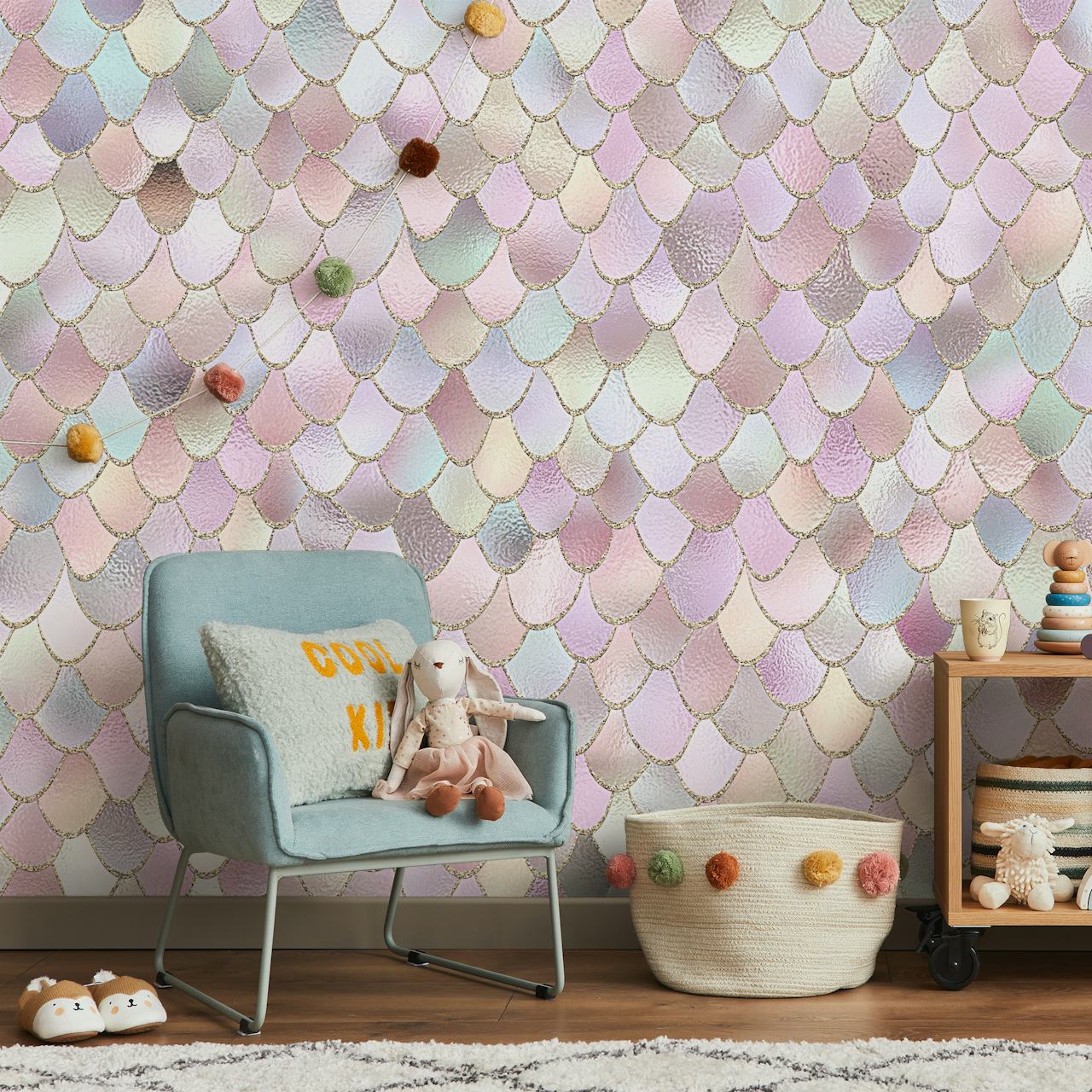 Blush Metal Mermaid Scales tapet i et rom