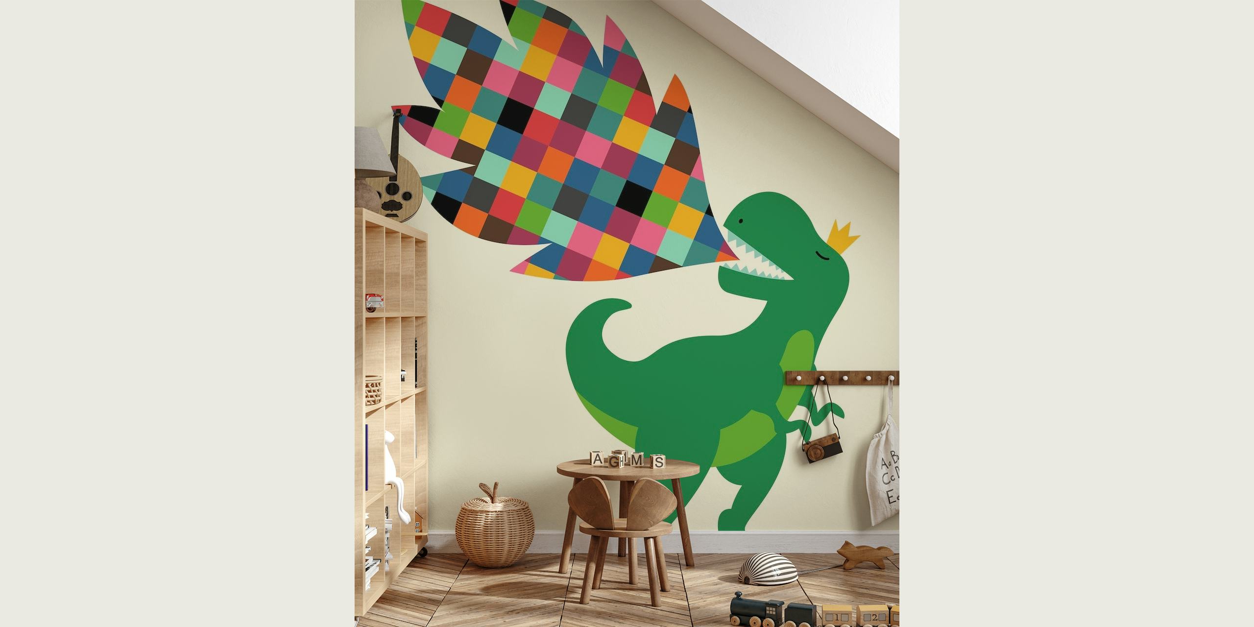 Barevná nástěnná malba dinosaura s kostkovanými duhovými křídly a korunou s názvem 'Rainbow Power'.