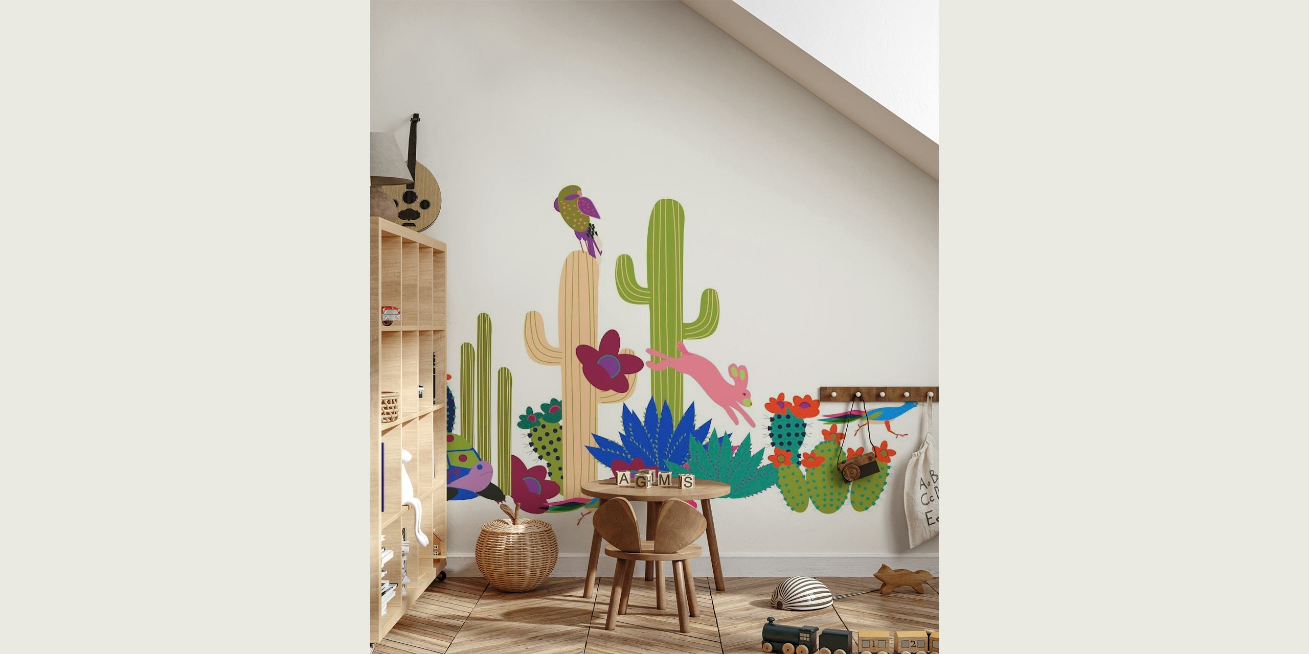 Kleurrijk, geanimeerd woestijntafereel met diverse cactussen en woestijnplanten op een fotobehang