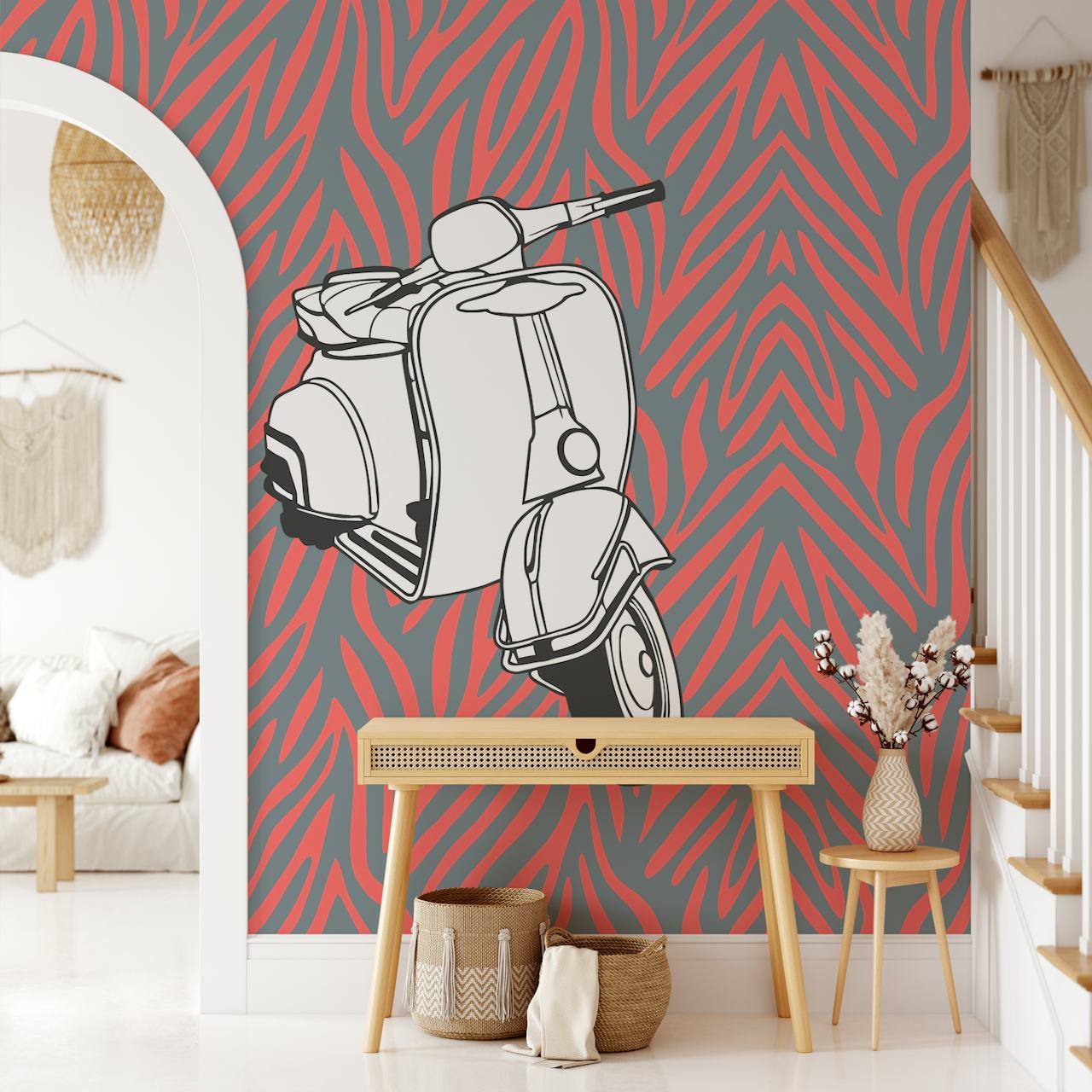 Vespa bike na tapeti s uzorkom životinje
