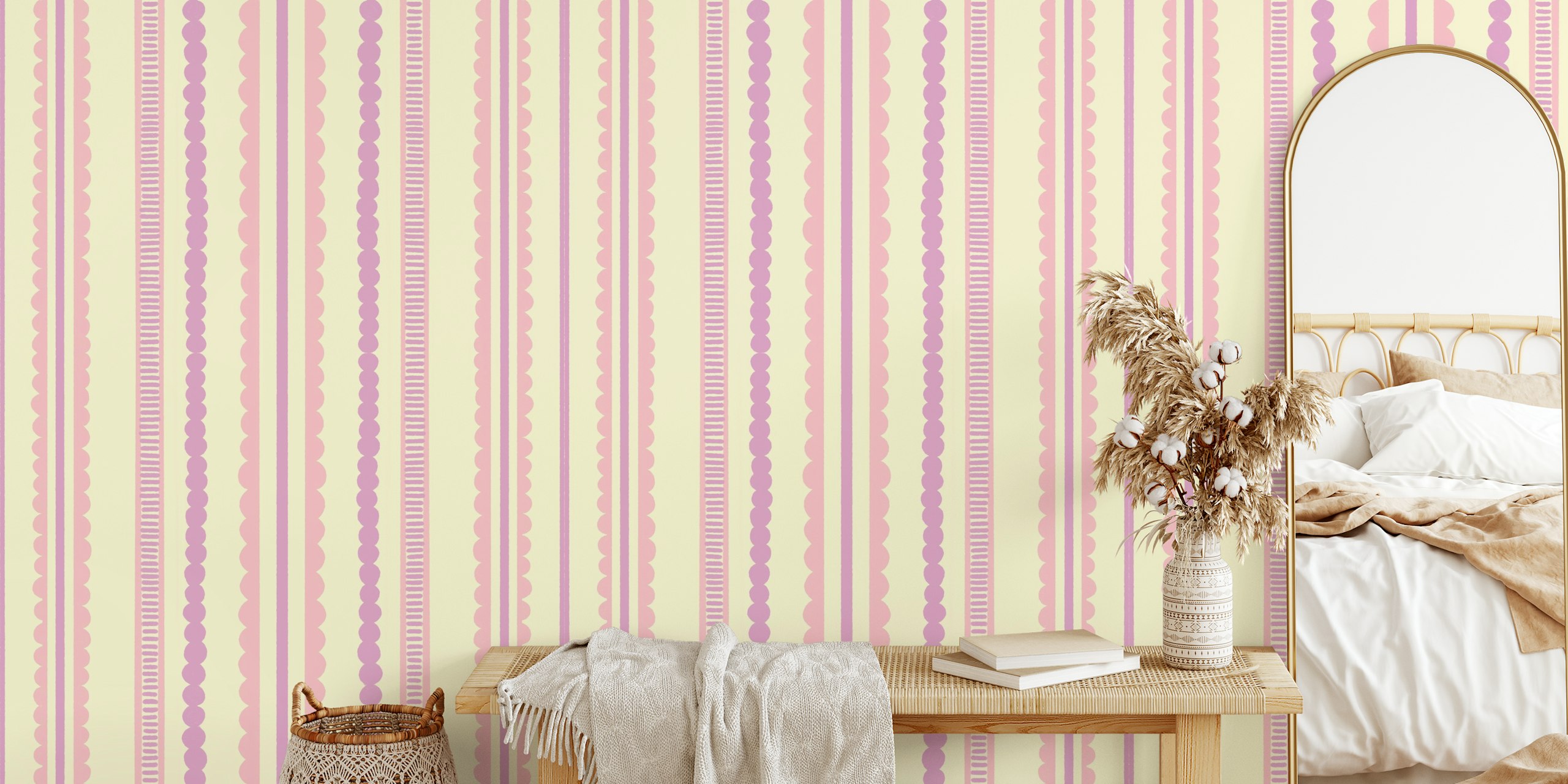 Lilac Vertical Stripes tapetti huoneessa