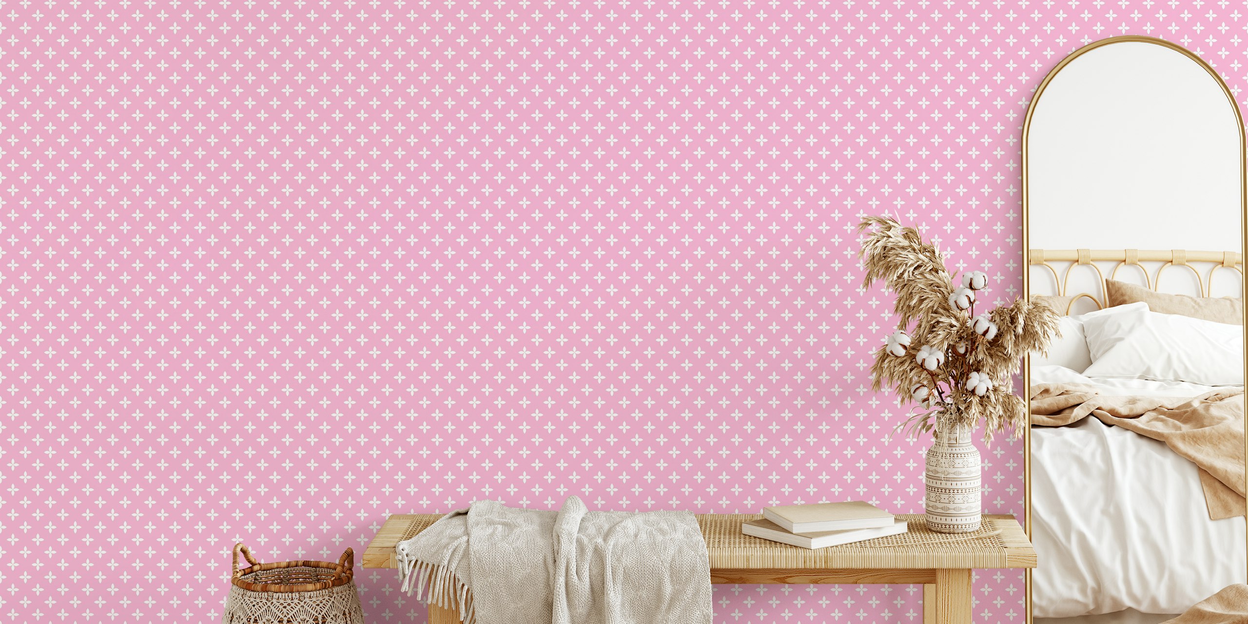Petit lucky clover pink papel de parede em um quarto