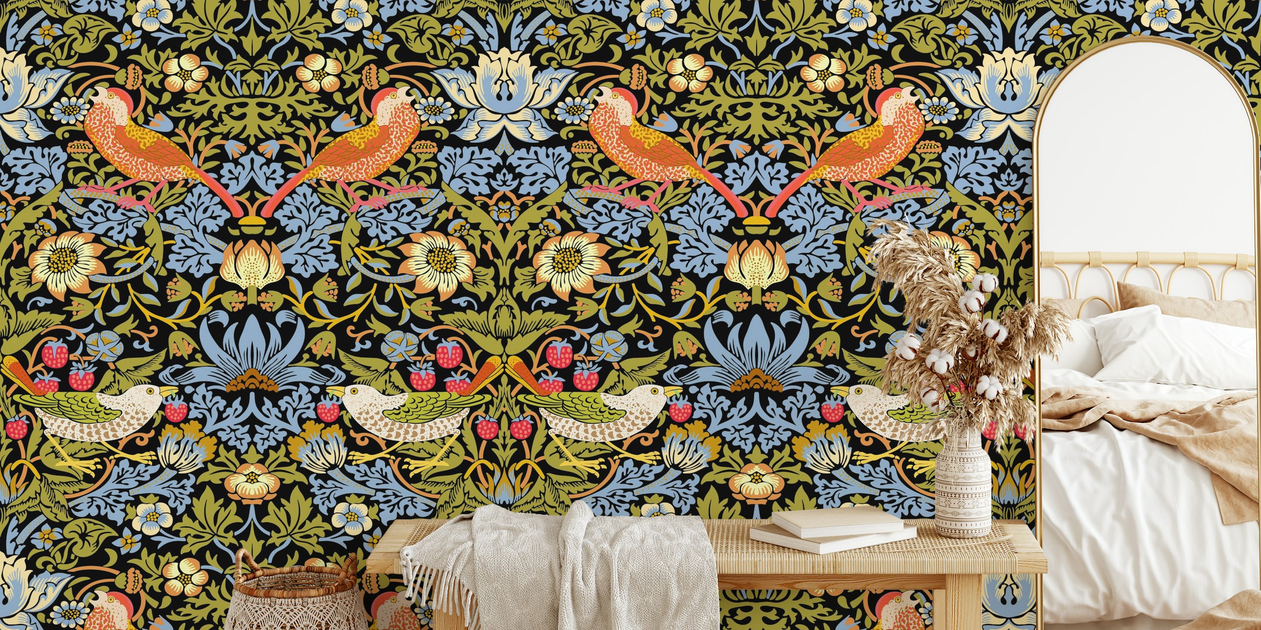 Ταπετσαρία Vintage Strawberry Thief σε ένα δωμάτιο