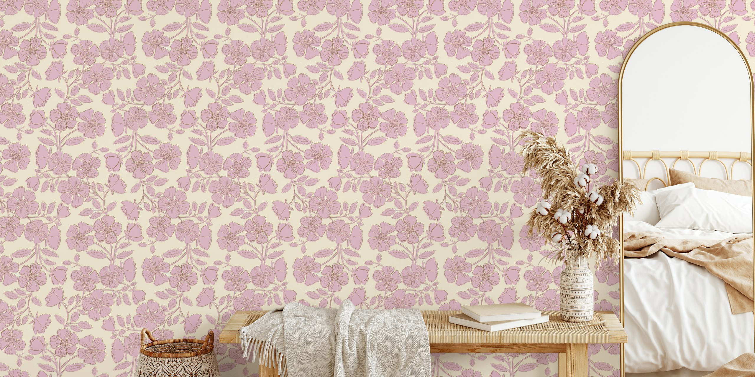 Lilac floral tapet i et rom
