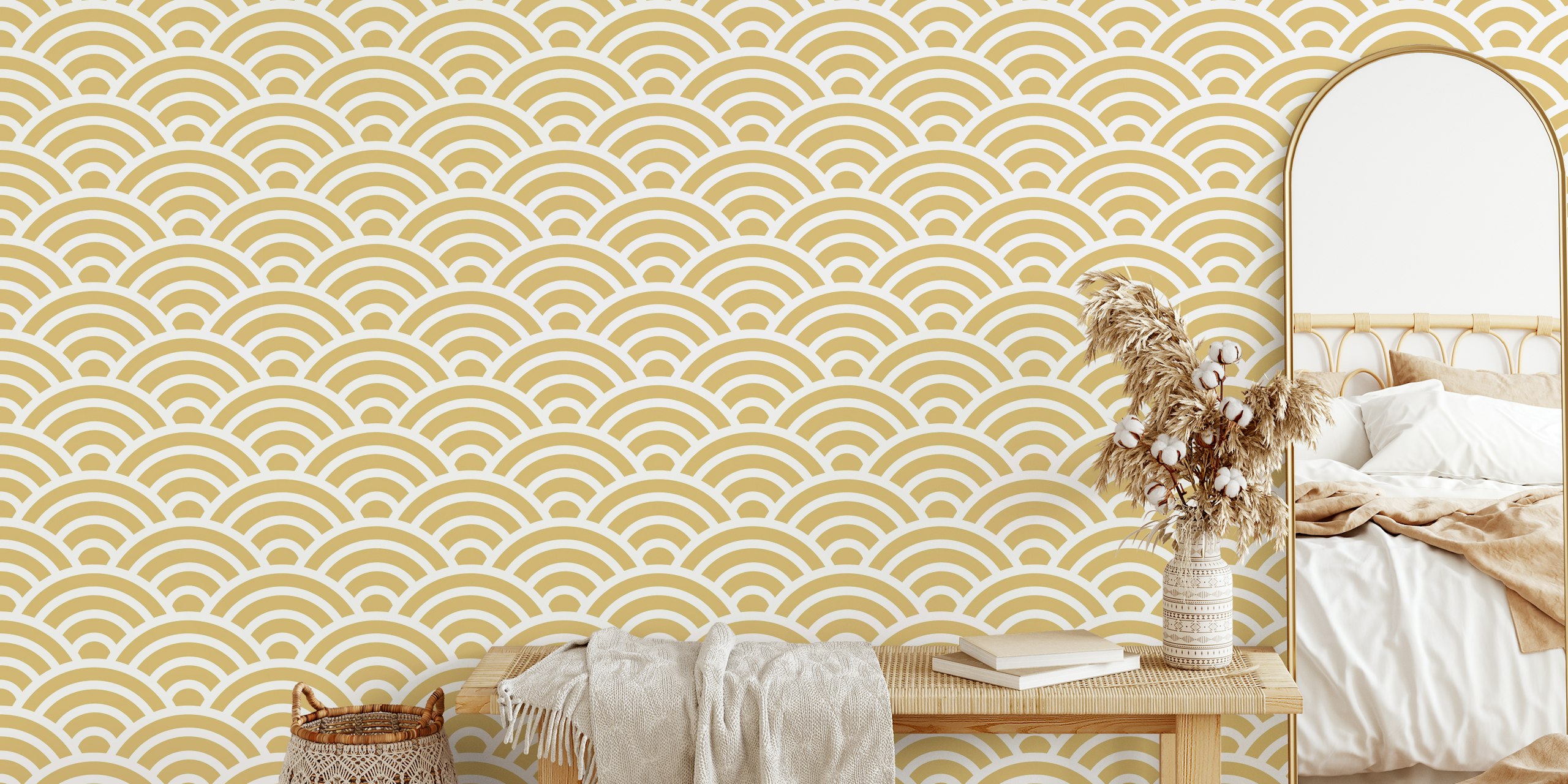 Seigaiha wave motif 2 Gold papel de parede em um cômodo